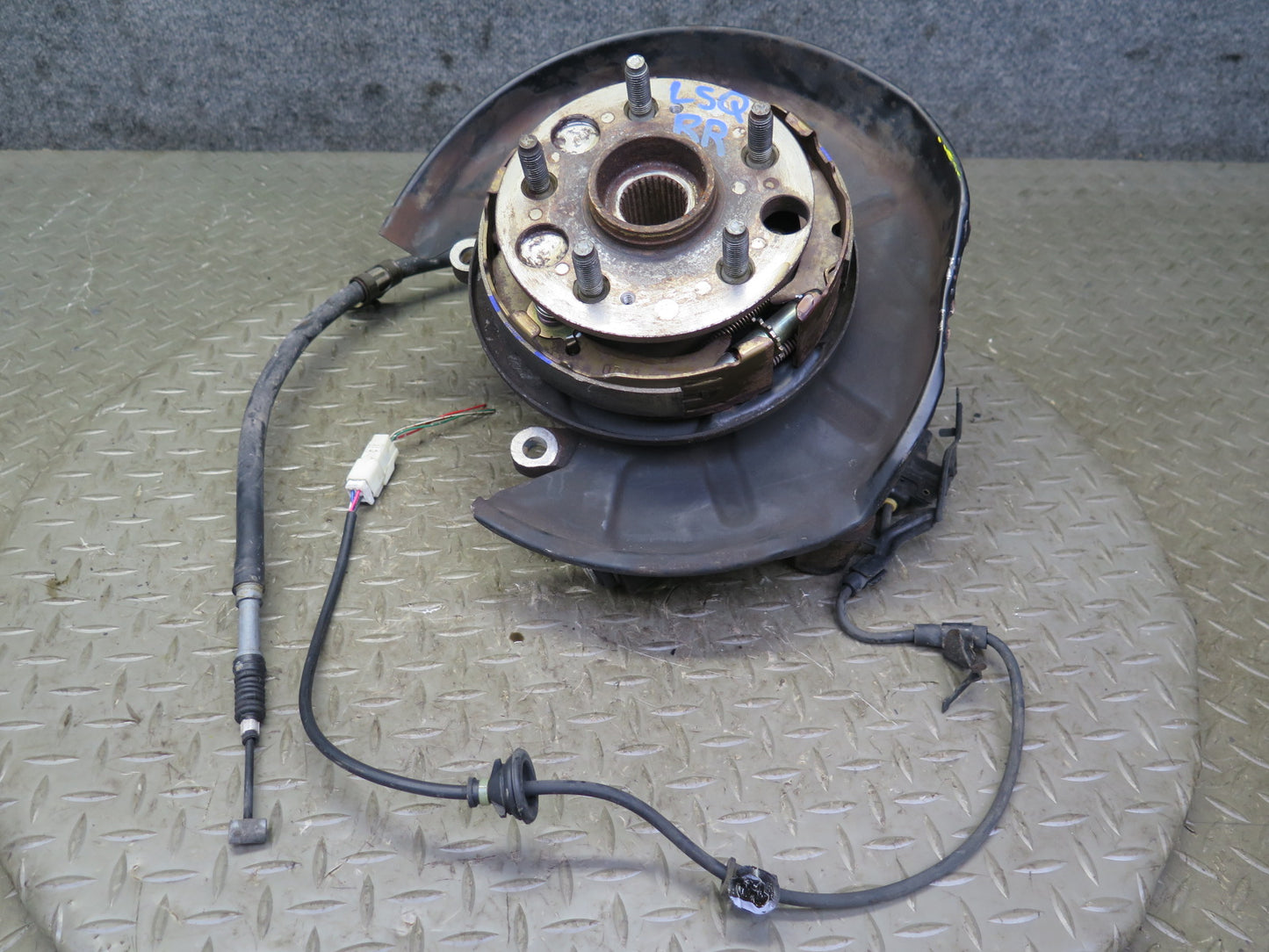 98-00 Lexus UCF20L LS400 Rear Right Spindle Knuckle Wheel Hub Bearing 102K OEM