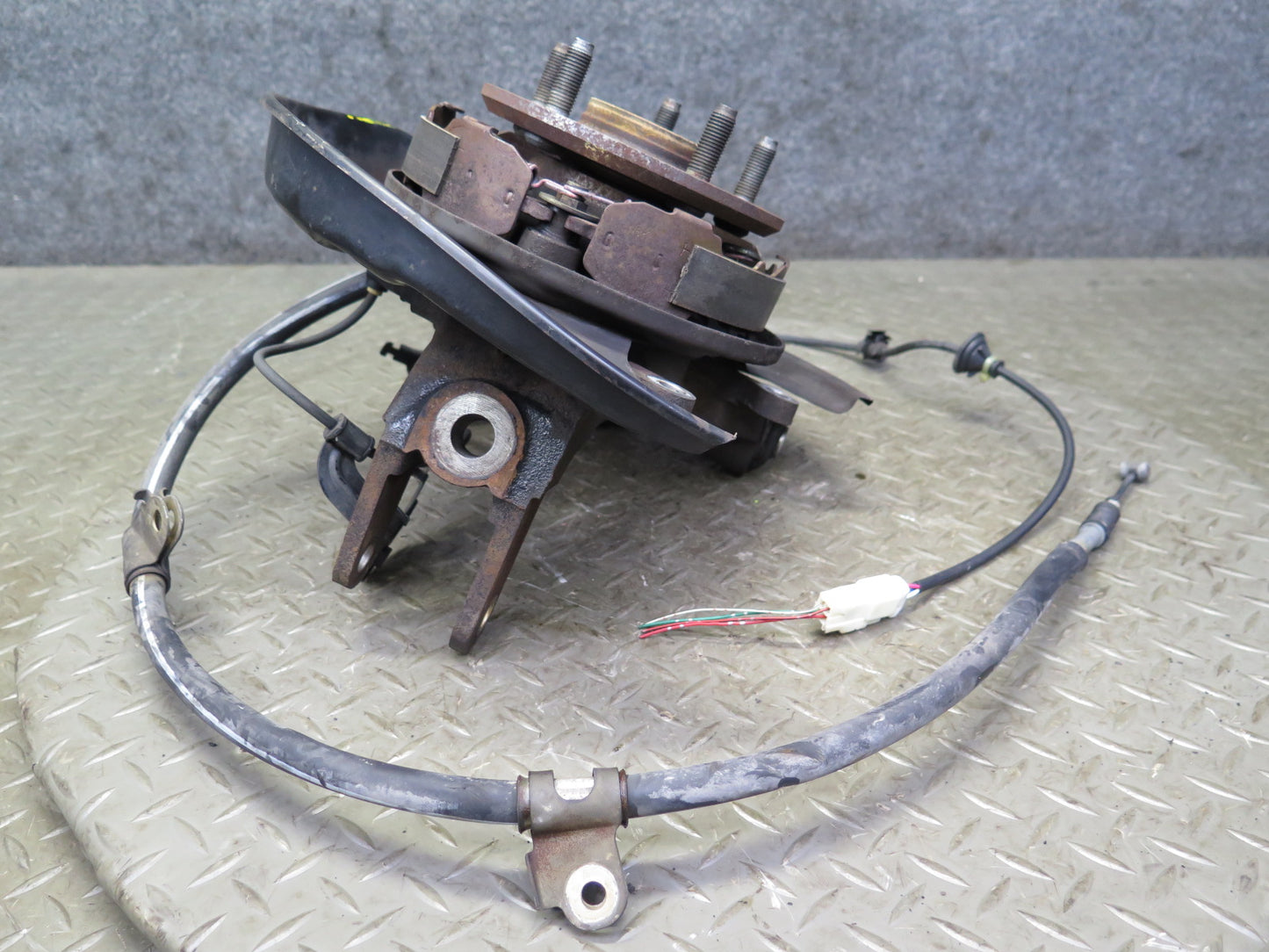 98-00 Lexus UCF20L LS400 Rear Right Spindle Knuckle Wheel Hub Bearing 102K OEM