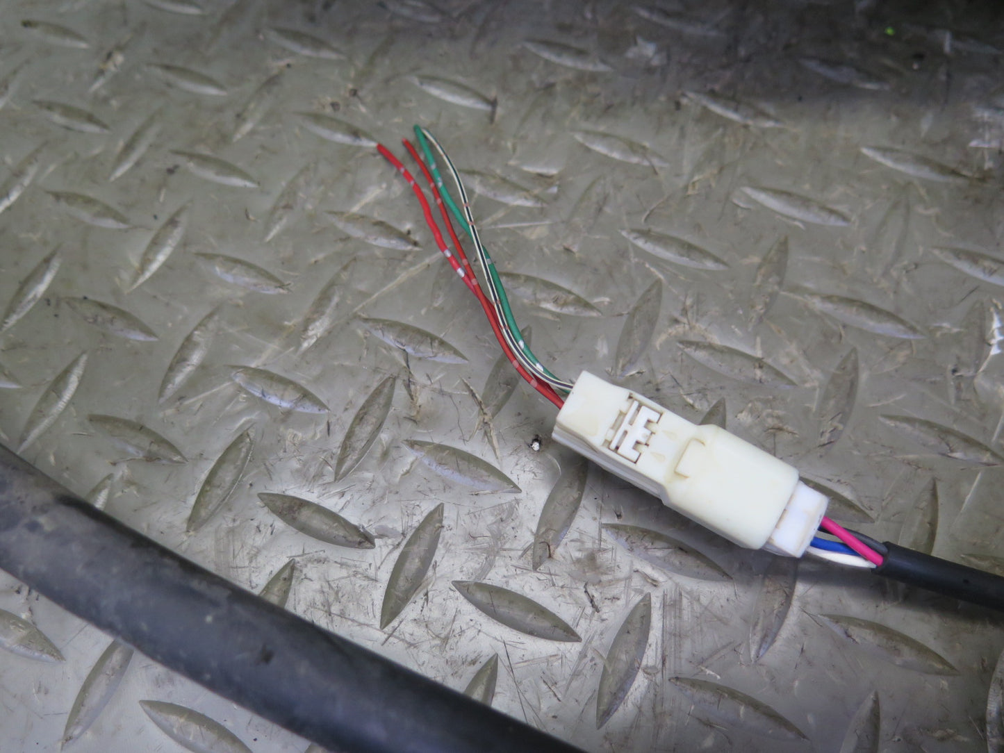 98-00 Lexus UCF20L LS400 Rear Right Spindle Knuckle Wheel Hub Bearing 102K OEM