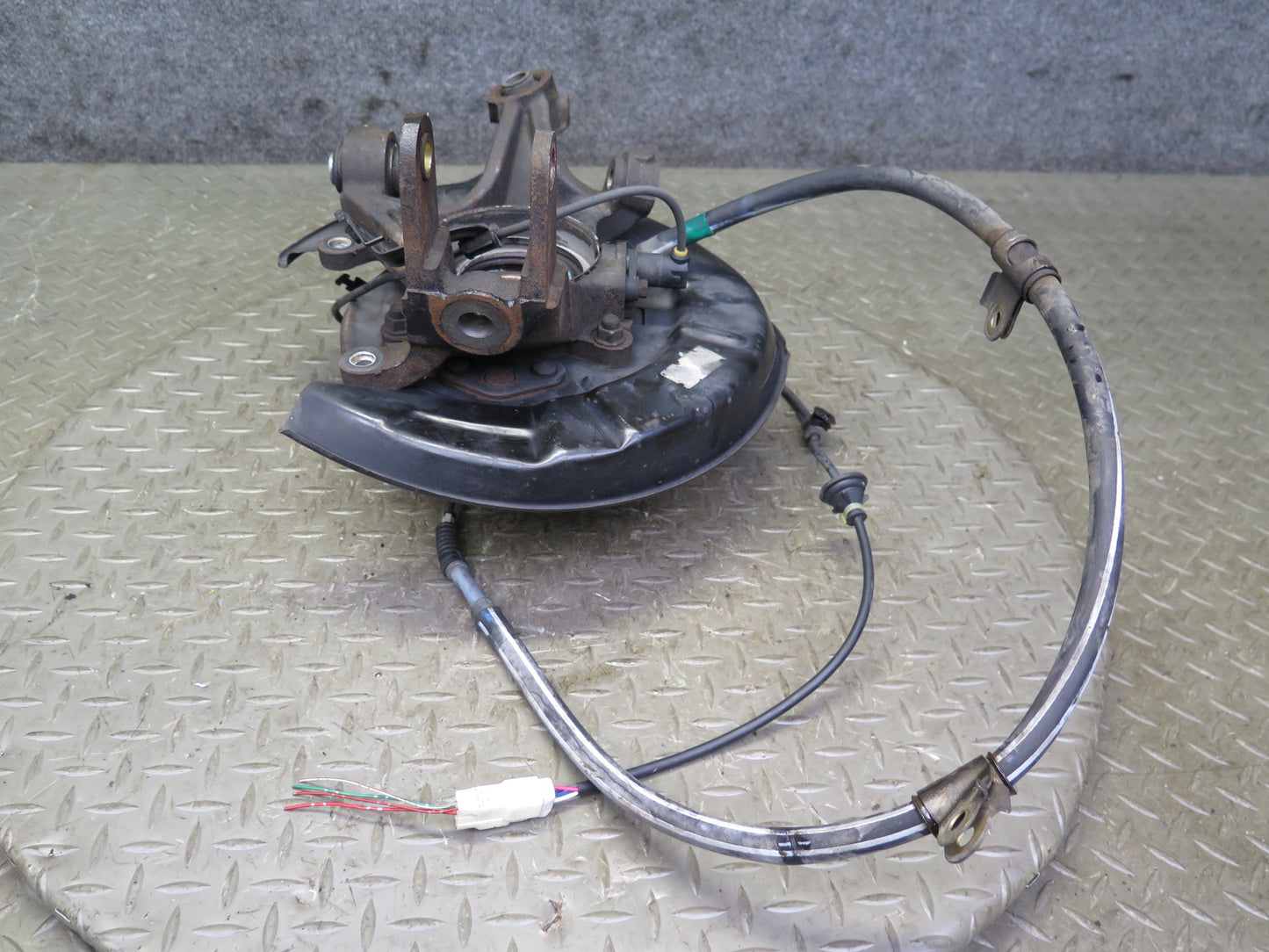 98-00 Lexus UCF20L LS400 Rear Right Spindle Knuckle Wheel Hub Bearing 102K OEM