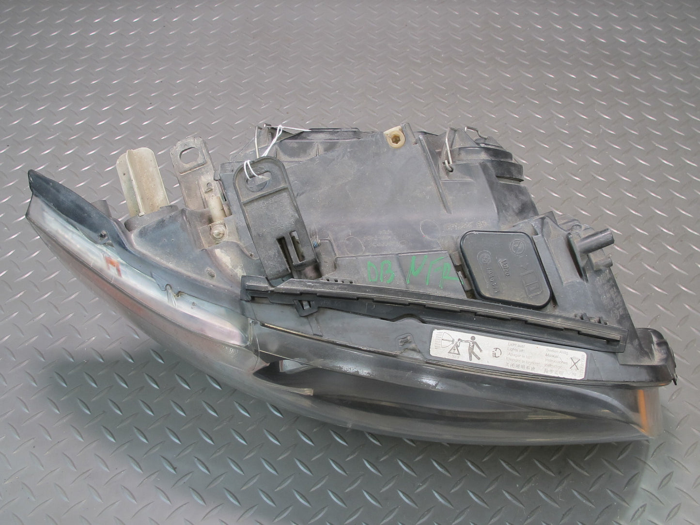 08-11 BMW E82 E88 135i Front Right Adaptive Xenon HID Headlight Lamp 7181286 OEM