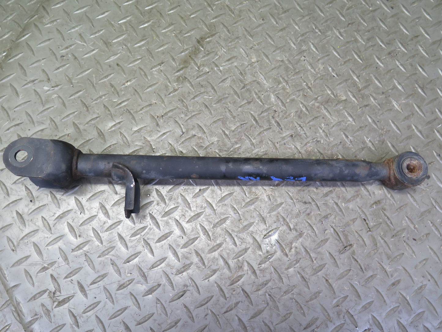 98-00 Lexus UCF20L LS400 Rear Right Upper & Lower Control Arm Set 102K Miles OEM