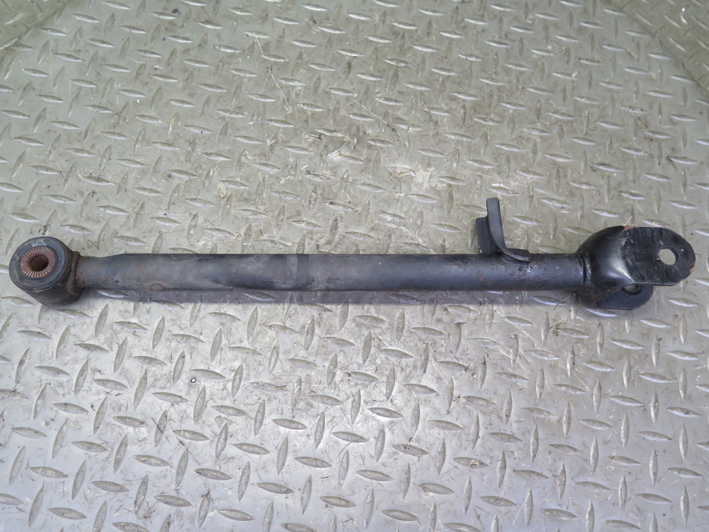 98-00 Lexus UCF20L LS400 Rear Left Upper & Lower Control Arm Set 102K Miles OEM