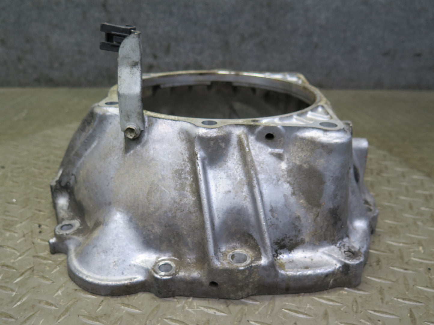 97-00 Lexus JZZ31L SC300 2JZGE RWD A/T J2 Auto Transmission Bell Housing OEM