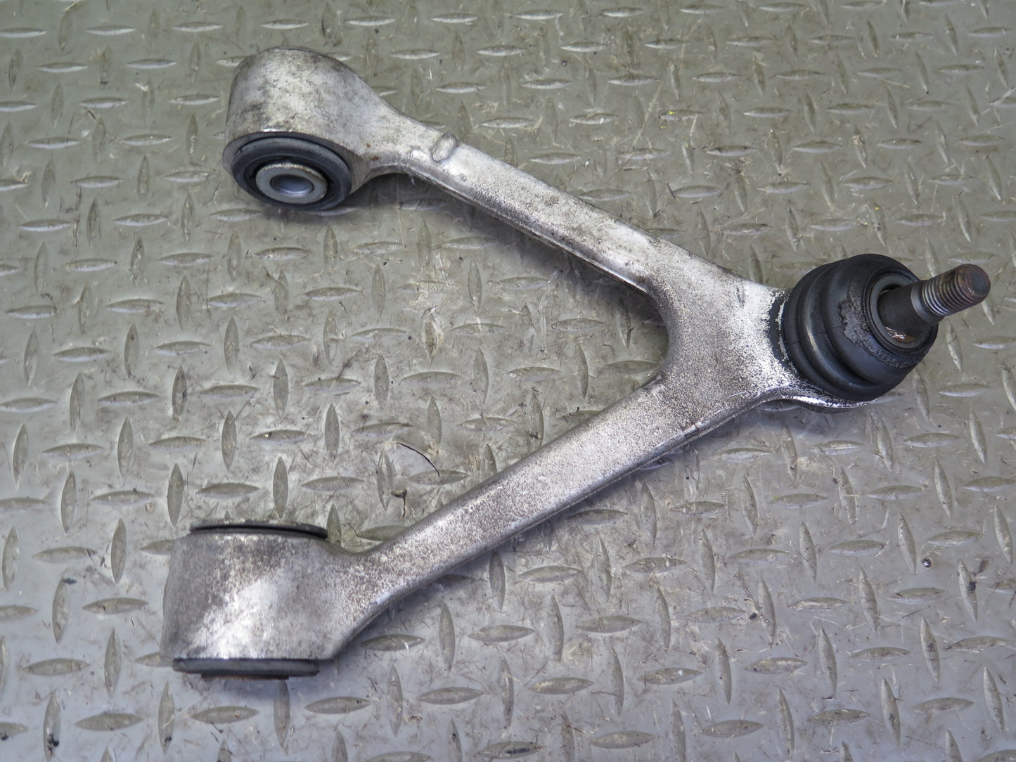 92-00 Lexus JZZ31L SC400 SC300 Set of 2 Front Left & Right Upper Control Arm OEM