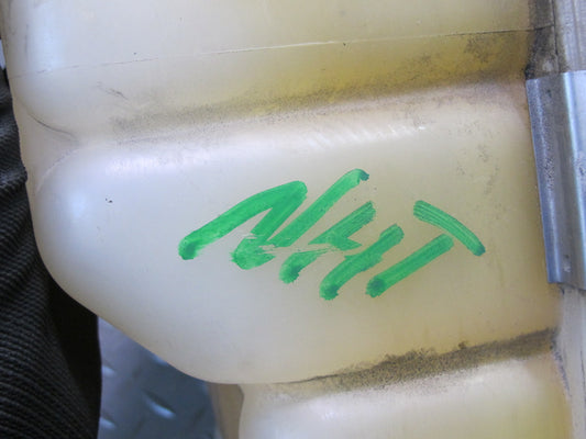 2003-2009 Hummer H2 Engine Coolant Expansion Overflow Reservoir Tank