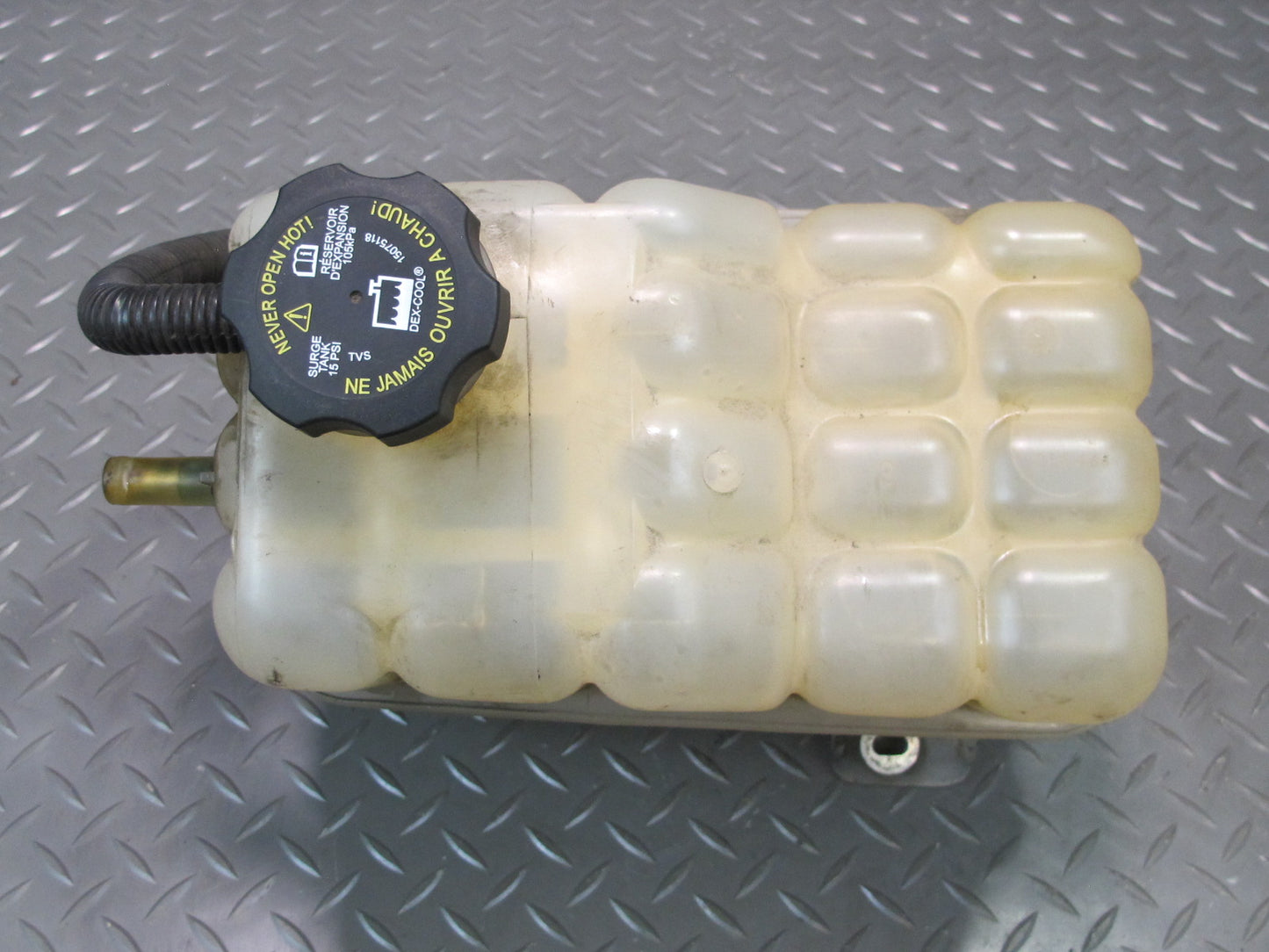 2003-2009 Hummer H2 Engine Coolant Expansion Overflow Reservoir Tank