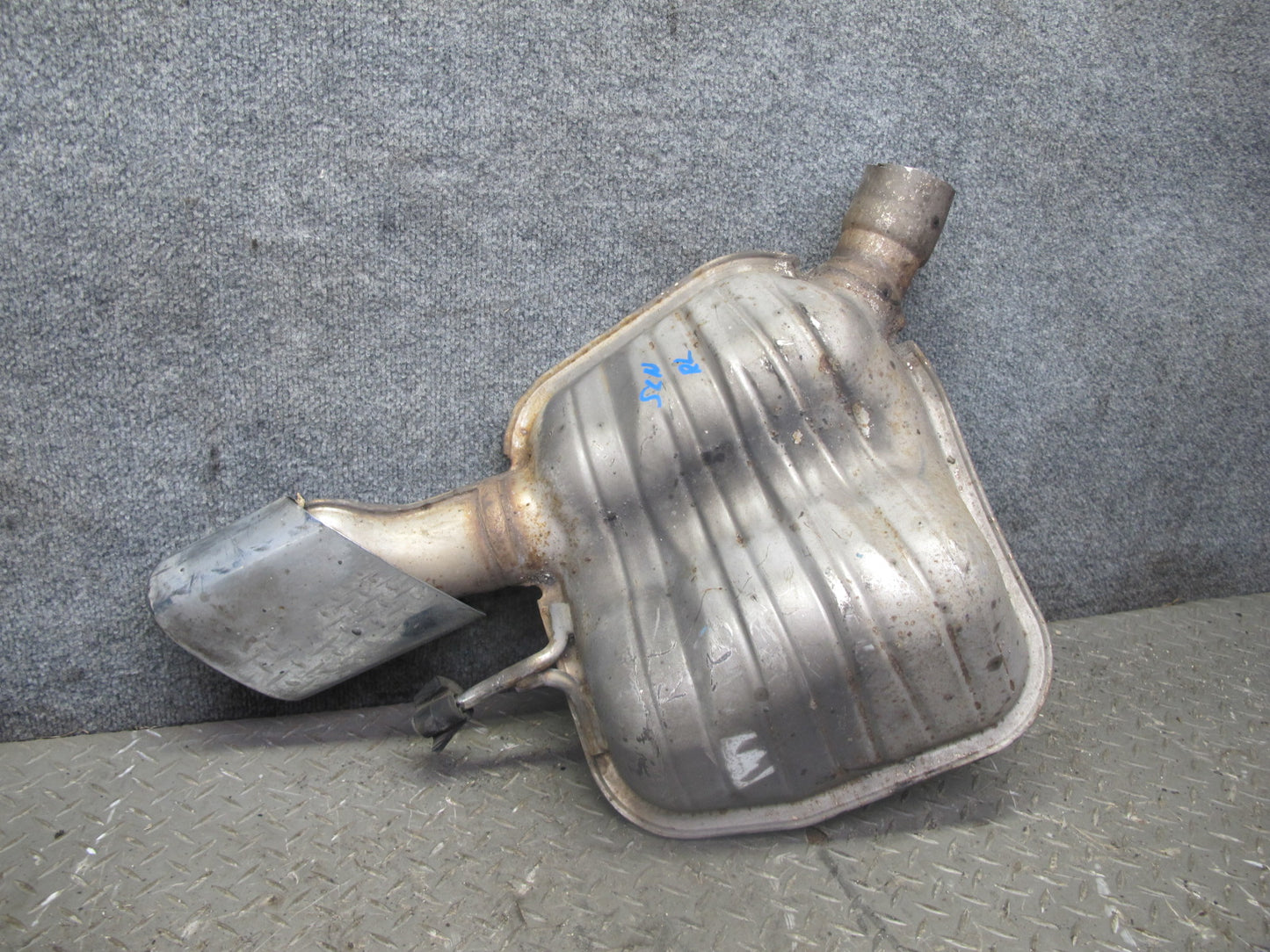 04-09 Mercedes R230 SL600 Set of 2 Rear Left & Right Exhaust Muffler w Tips OEM