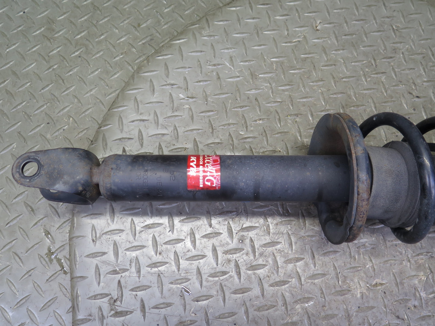 97-00 Lexus JZZ31L SC300 Set of 2 Rear Strut Shock Absorber KYB Excel-g