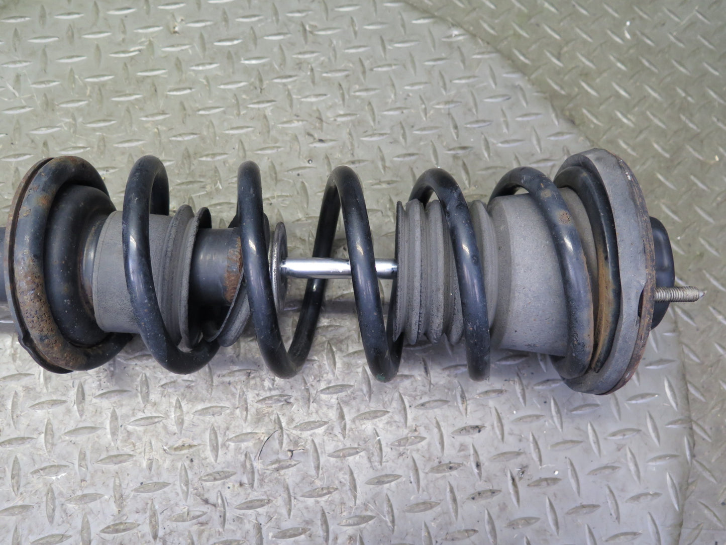 97-00 Lexus JZZ31L SC300 Set of 2 Rear Strut Shock Absorber KYB Excel-g