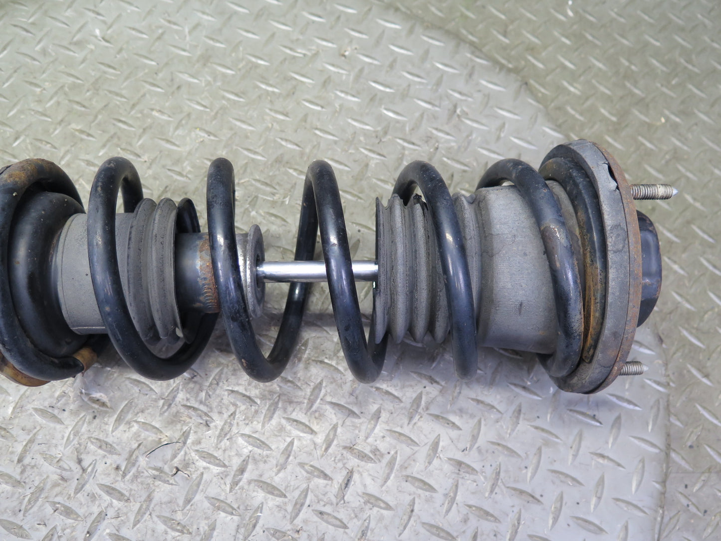 97-00 Lexus JZZ31L SC300 Set of 2 Rear Strut Shock Absorber KYB Excel-g