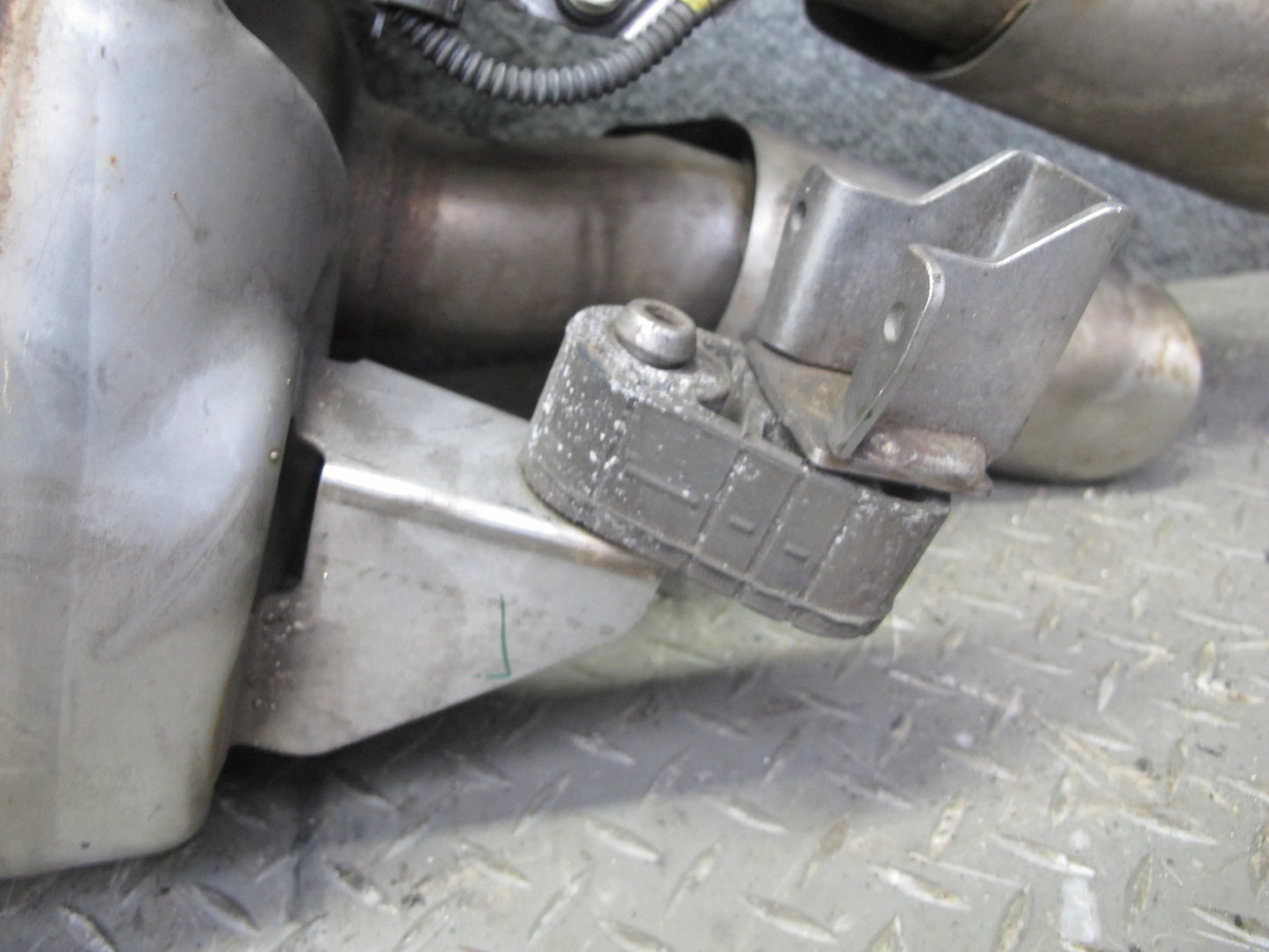 17-21 Porsche Panamera 4S 971 Rear Left Exhaust Muffler 971253351B 44K Miles