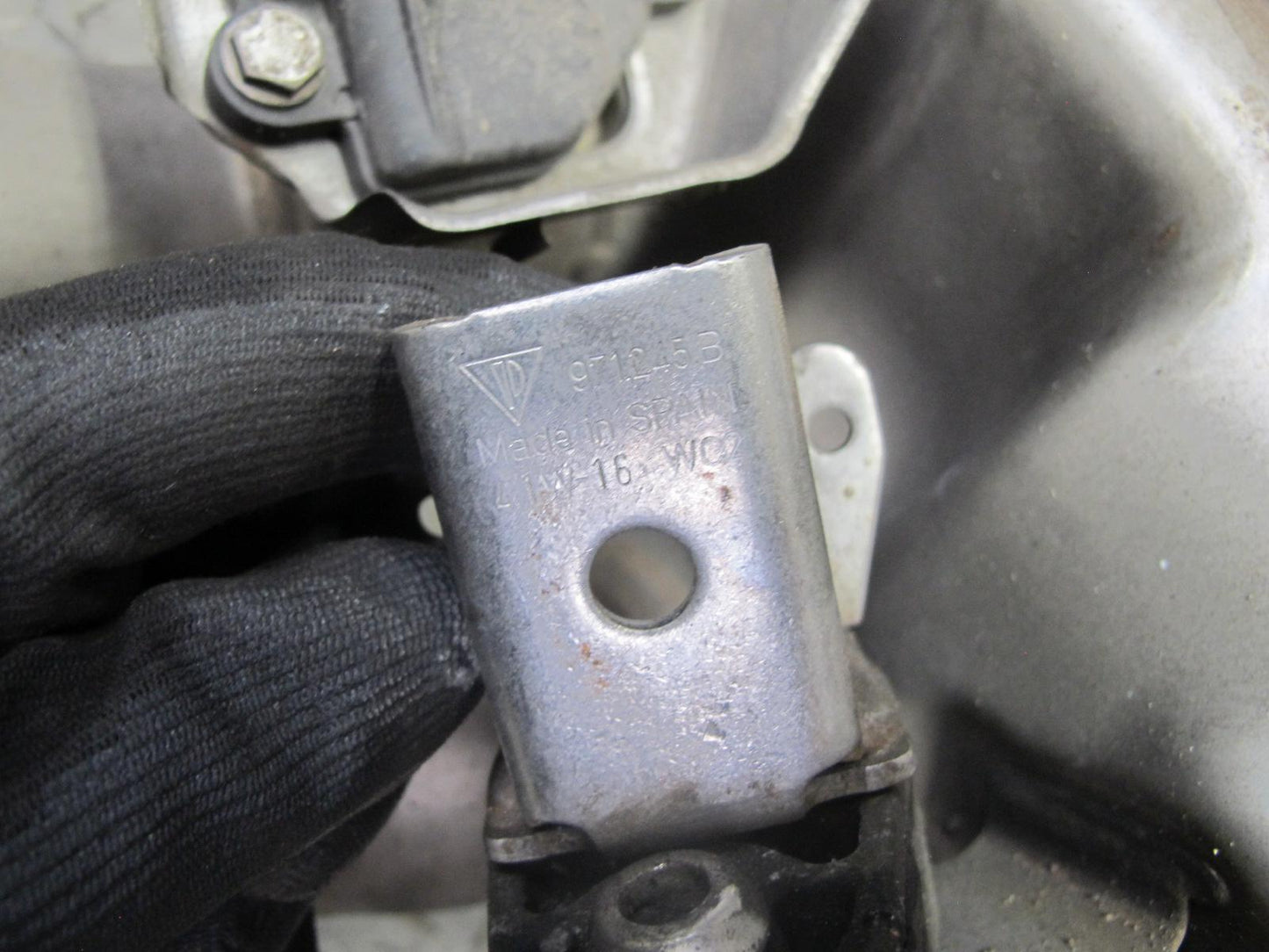 17-21 Porsche Panamera 4S 971 Rear Right Exhaust Muffler 971253352B 44K Miles