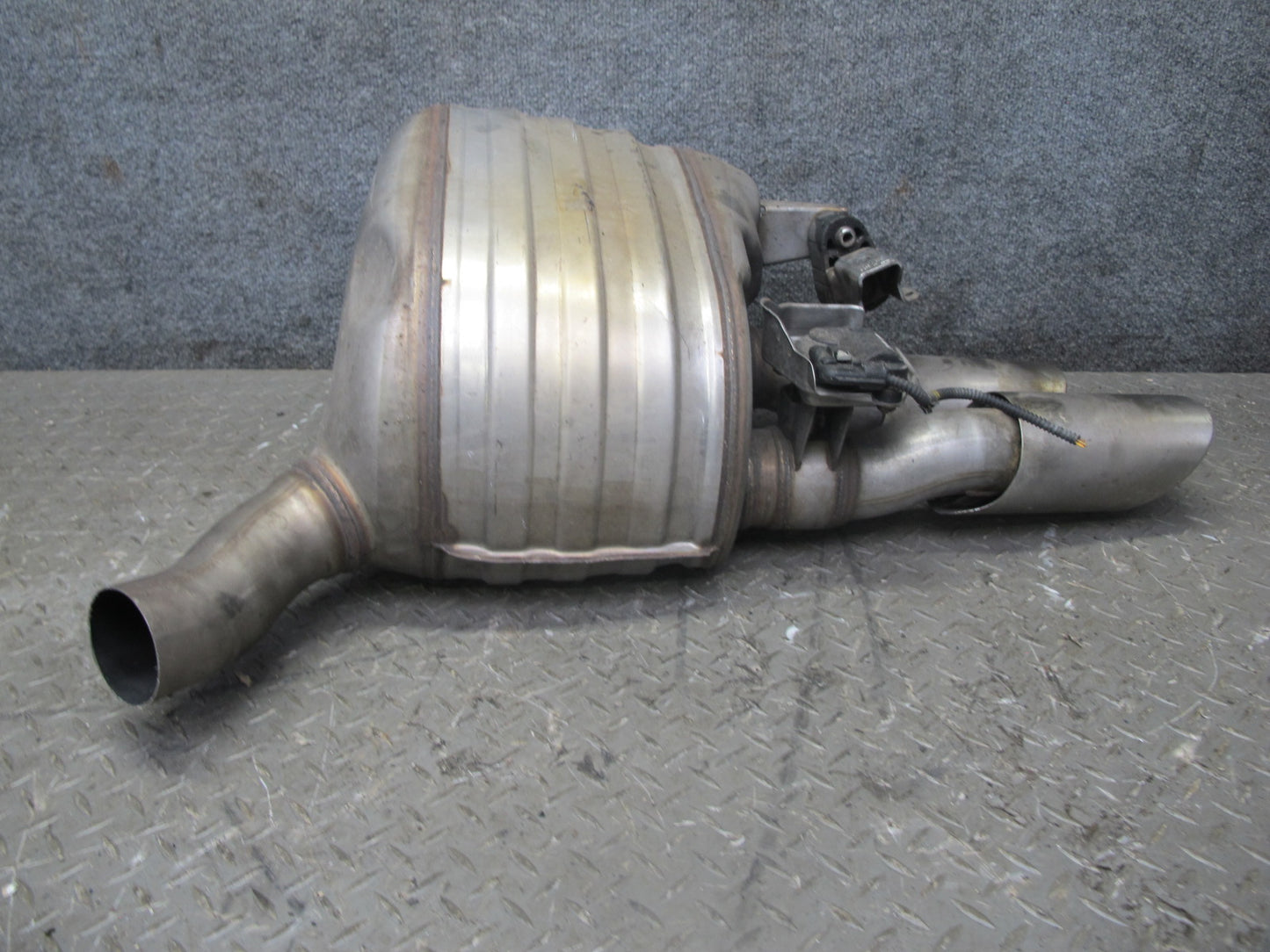 17-21 Porsche Panamera 4S 971 Rear Right Exhaust Muffler 971253352B 44K Miles