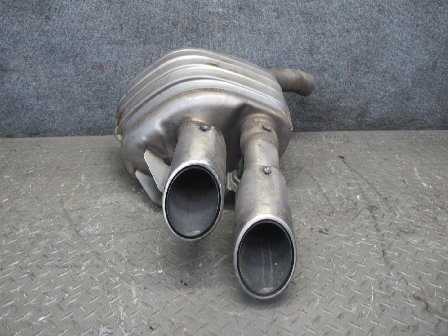 17-21 Porsche Panamera 4S 971 Rear Right Exhaust Muffler 971253352B 44K Miles