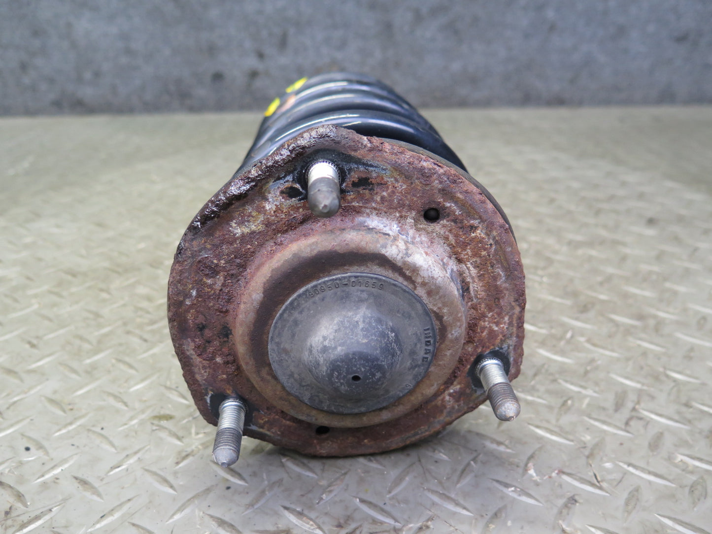 97-00 Lexus JZZ31L SC300 Set of 2 Front Left & Right Strut Shock Absorber OEM