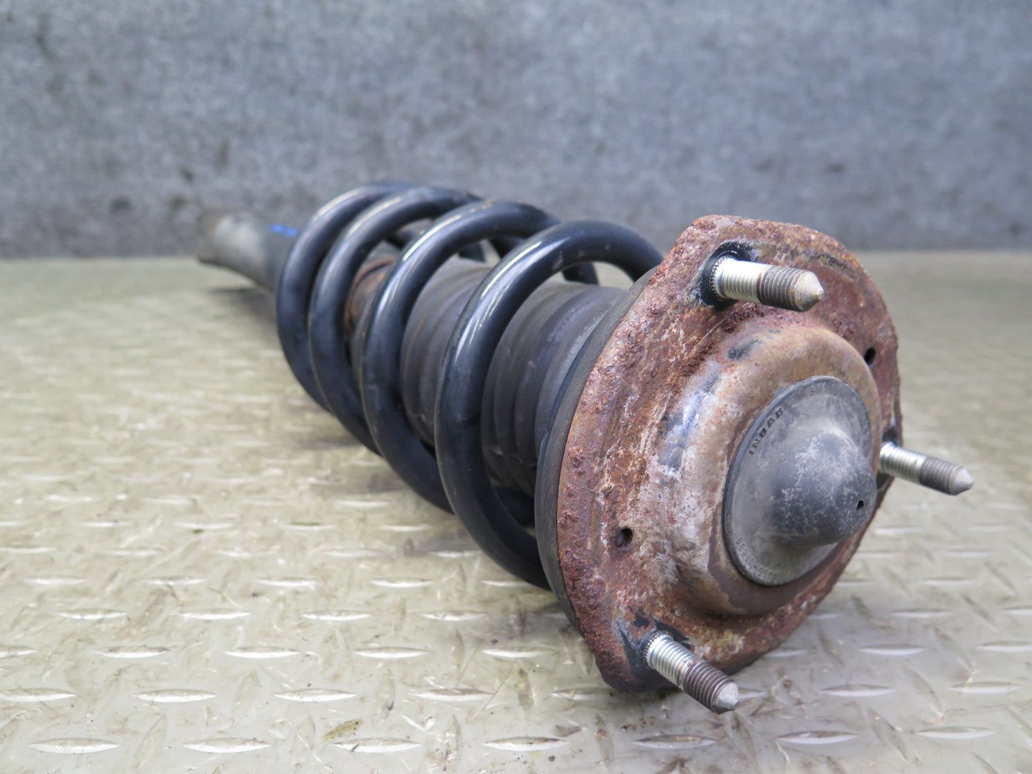 97-00 Lexus JZZ31L SC300 Set of 2 Front Left & Right Strut Shock Absorber OEM