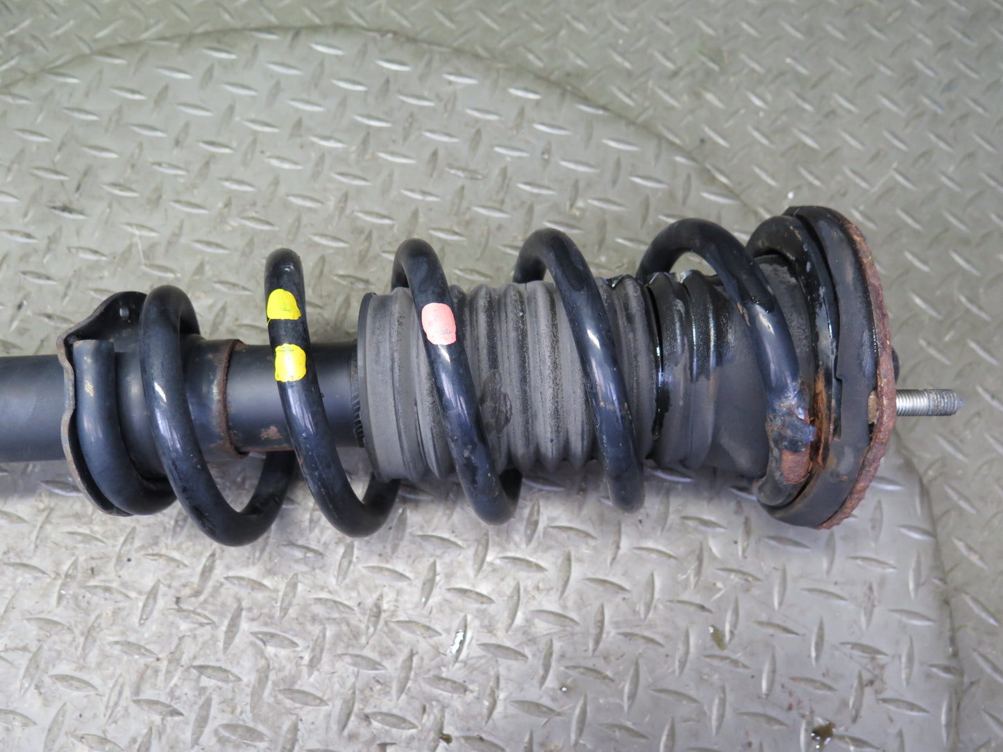 97-00 Lexus JZZ31L SC300 Set of 2 Front Left & Right Strut Shock Absorber OEM