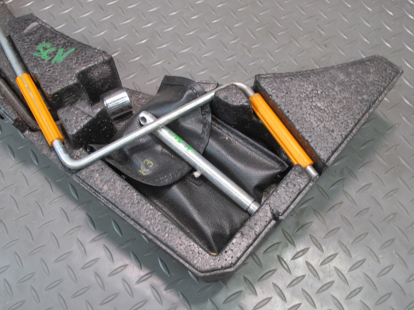 95-00 Lexus SC400 SC300 Spare Tire Lift Jack Tool KIT w Case & Foam Set OEM