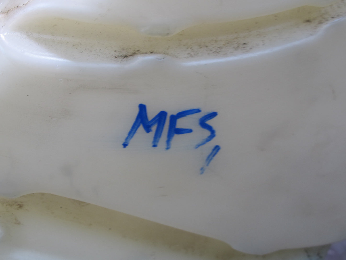 08-17 Audi 8T A5 S5 Window Washer Fluid Reservoir w Pump 8T0955453C OEM