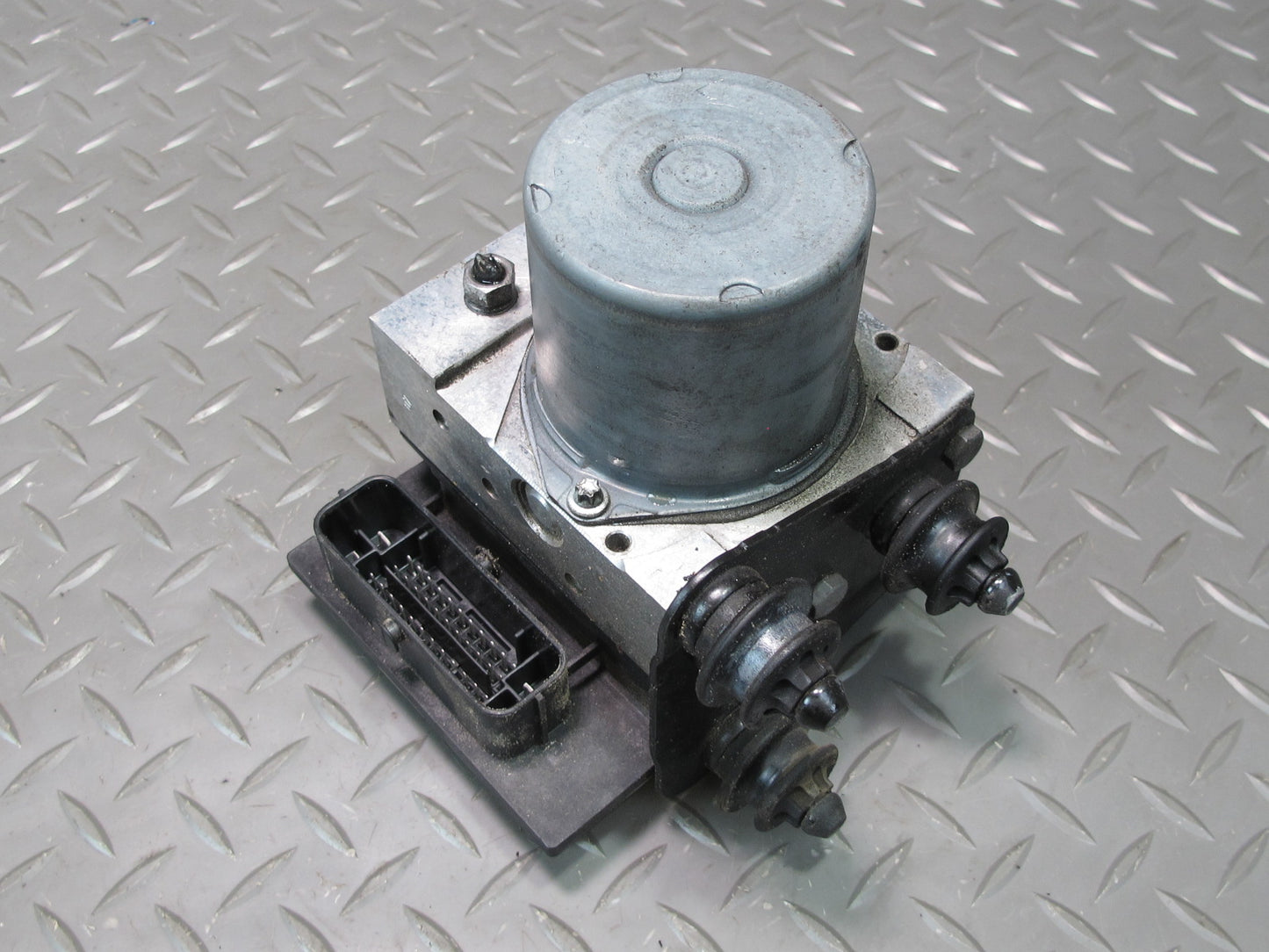 2010 Audi 8T S5 4.2L AWD Anti Lock Brake ABS Pump Module 8K0907379CA 101K OEM