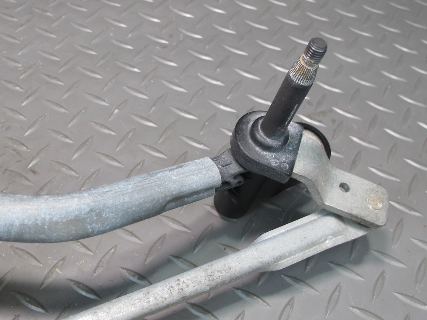 08-17 Audi 8T A5 S5 Coupe Windshield Wiper Transmission Linkage w Motor OEM