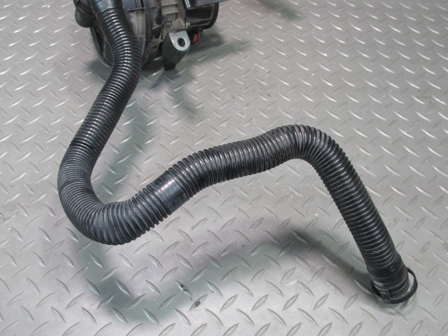 10-12 Audi 8T S5 Secondary Air Injection Smog Pump w Pipes OEM