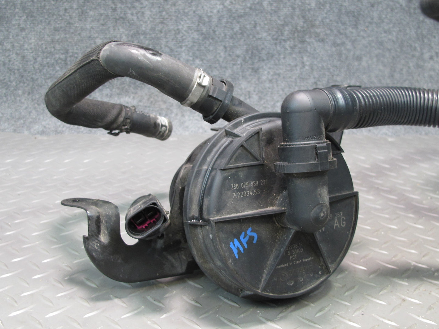 10-12 Audi 8T S5 Secondary Air Injection Smog Pump w Pipes OEM