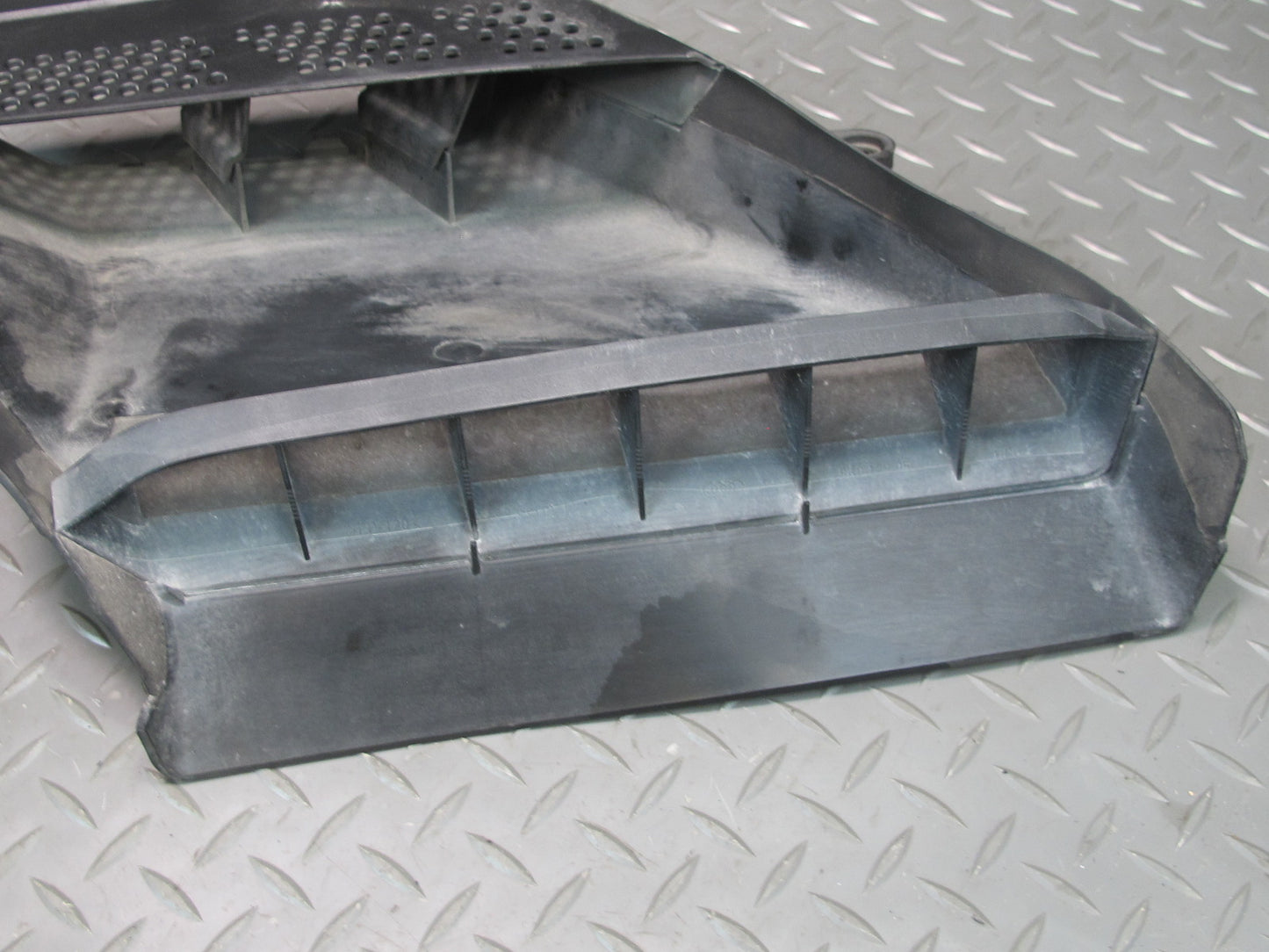 08-12 Audi 8T S5 Engine Air Intake Duct Pipe 8K0129618A OEM