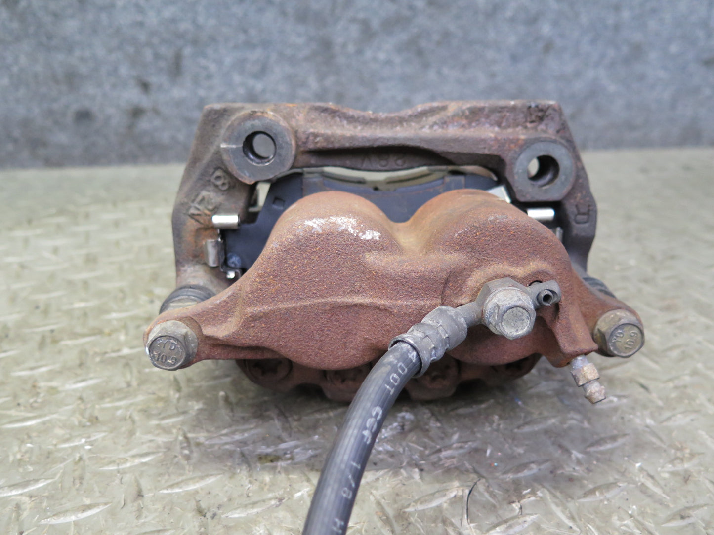 92-98 Lexus JZZ31L SC300 RWD Set of 2 Front Left & Right Brake Caliper OEM