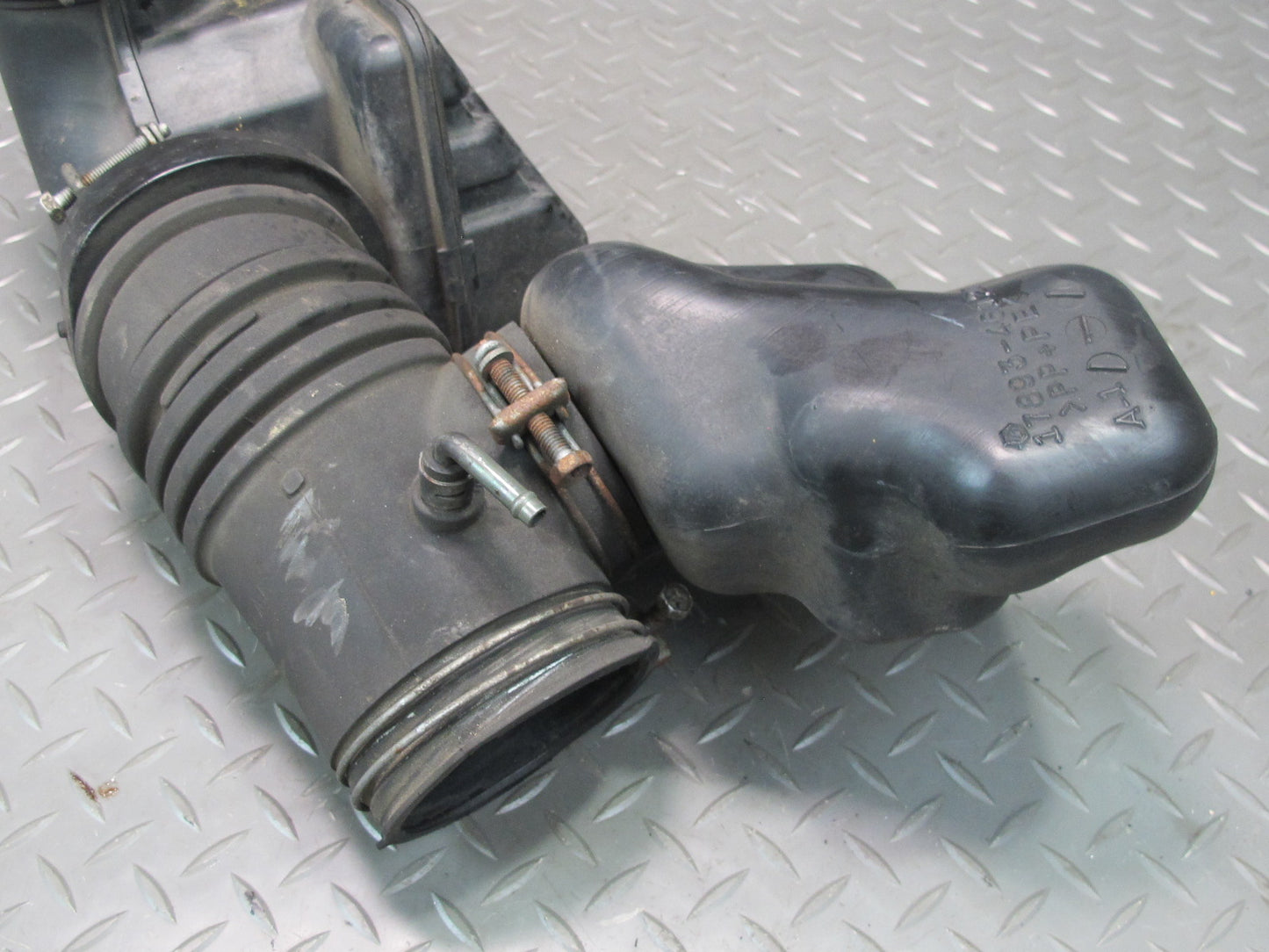 98-00 Lexus JZZ31L SC300 2JZGE Air Intake Resonator w Hose Tube 17893-46120 OEM