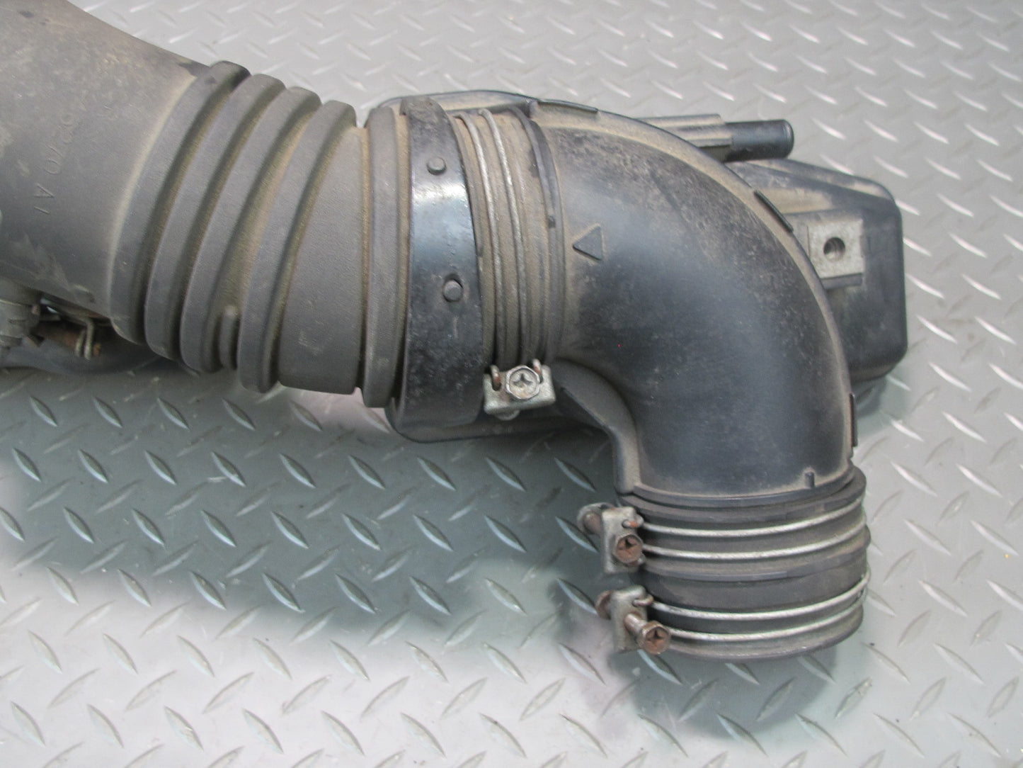 98-00 Lexus JZZ31L SC300 2JZGE Air Intake Resonator w Hose Tube 17893-46120 OEM