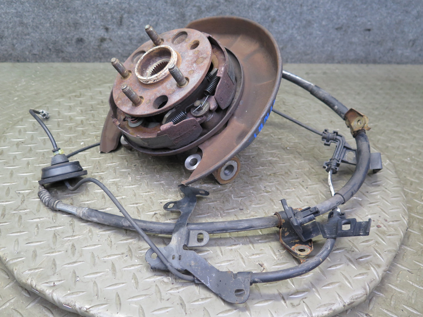 92-00 Lexus JZZ31L SC400 SC300 RWD Rear Left Spindle Knuckle Wheel Hub OEM