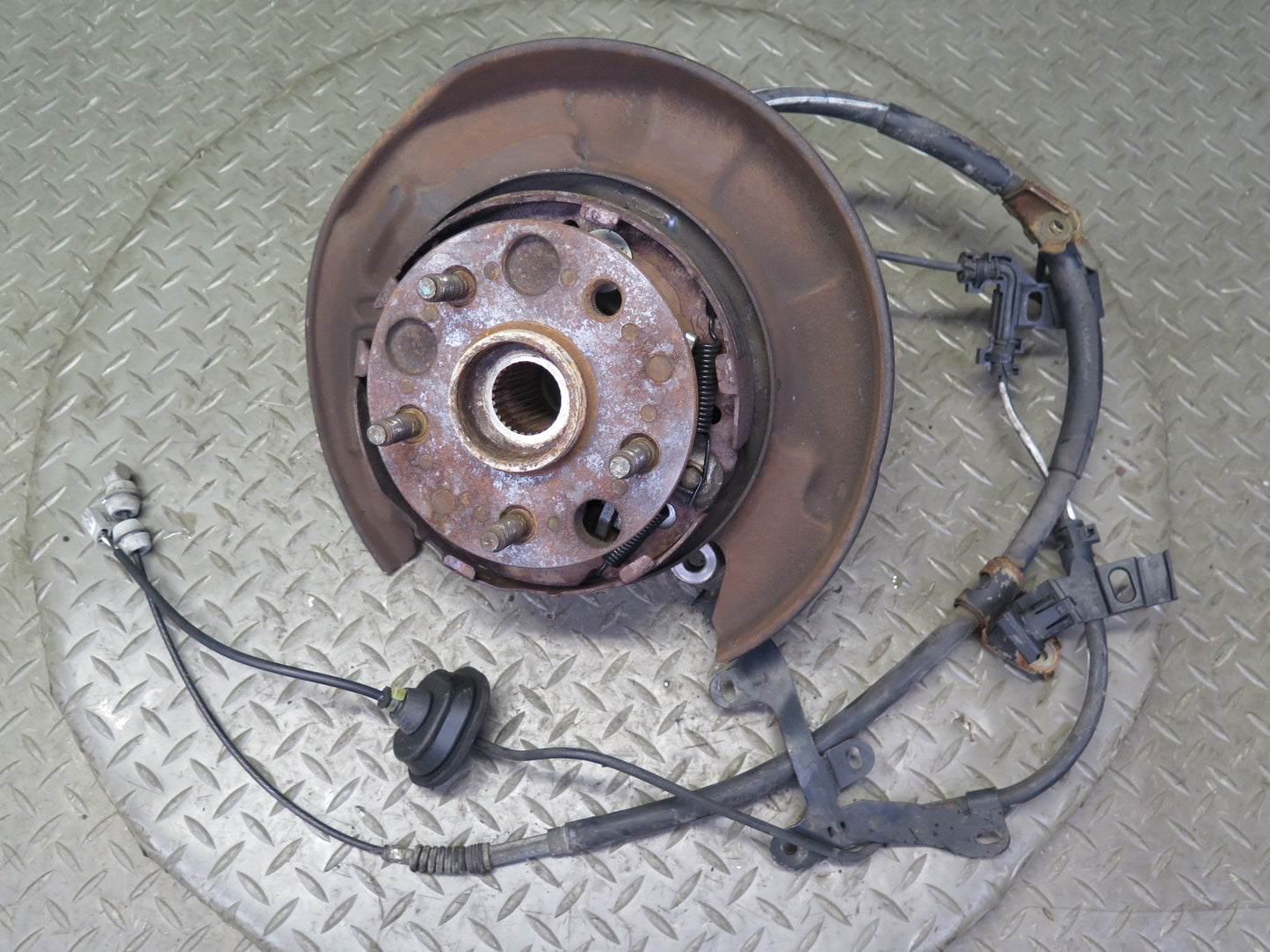 92-00 Lexus JZZ31L SC400 SC300 RWD Rear Left Spindle Knuckle Wheel Hub OEM