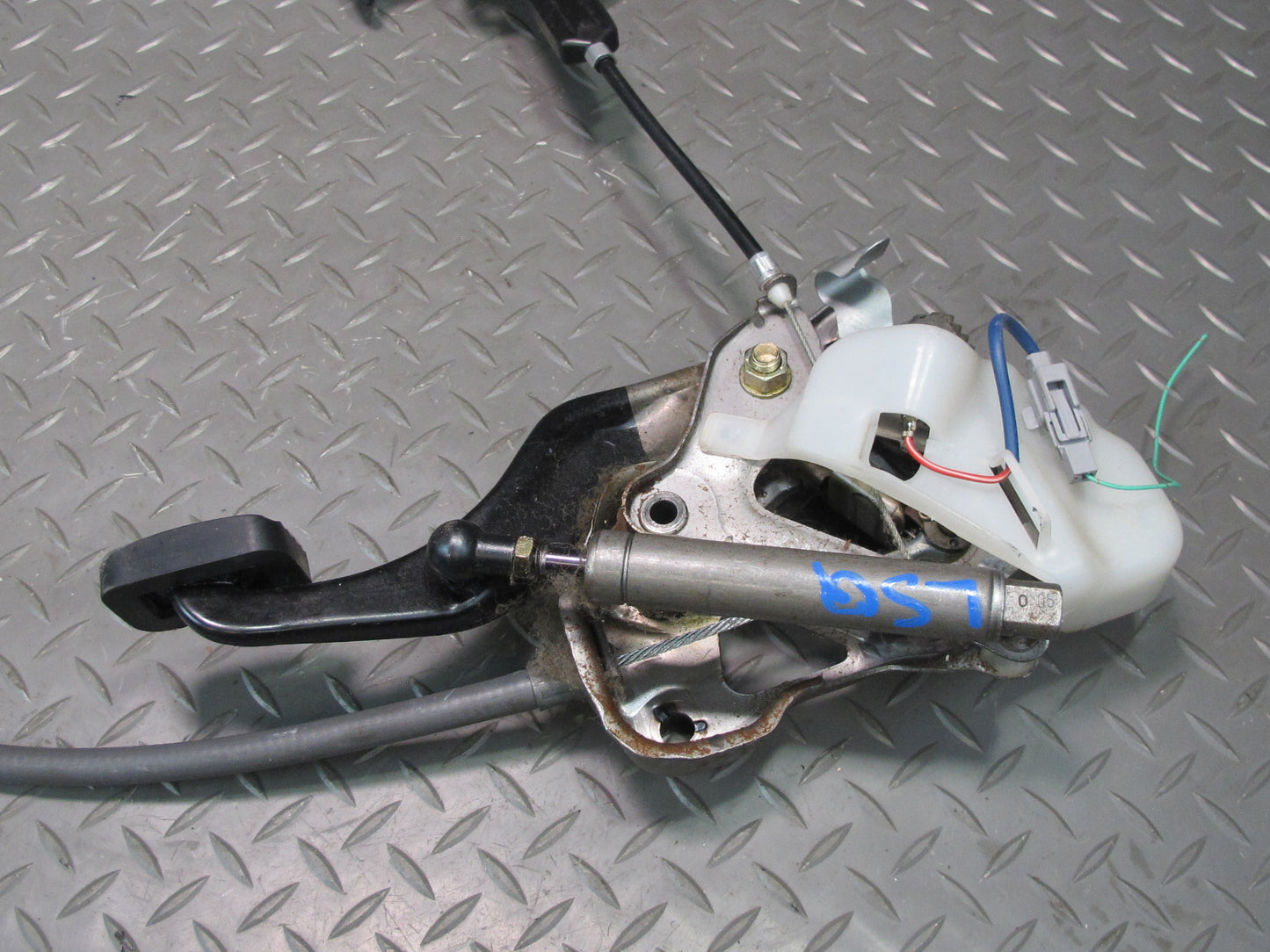 98-00 Lexus LS400 Emergency Parking Brake Pedal w Release Handle & Cable Set OEM