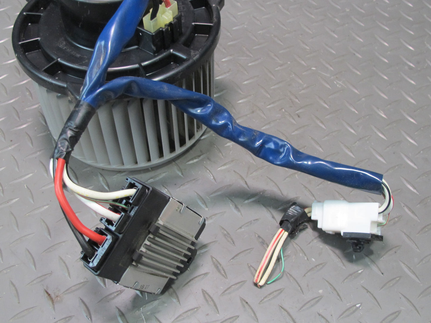 98-00 Lexus UCF20L LS400 A/C Heater Blower Motor Fan w Control Module OEM