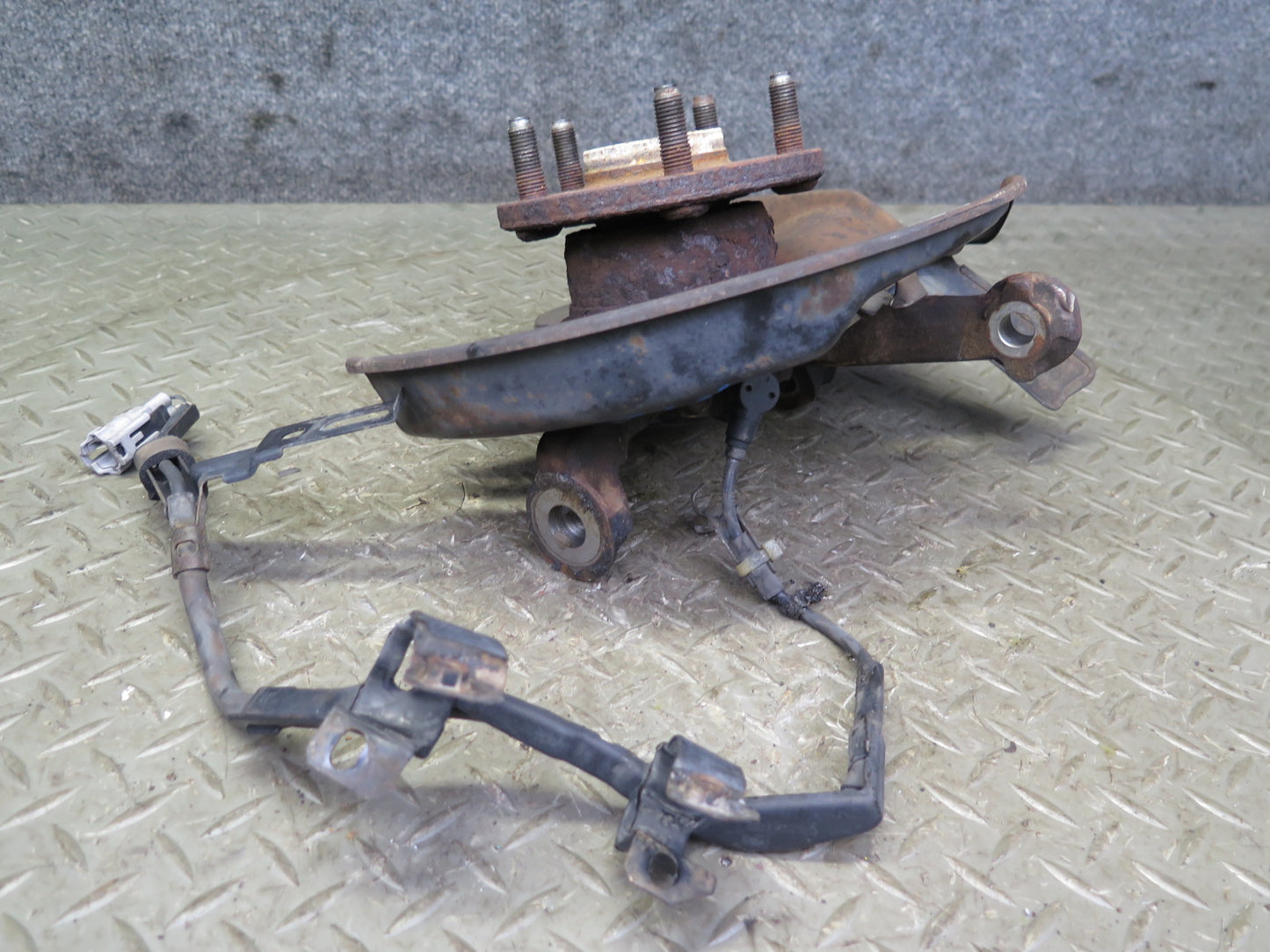 92-00 Lexus JZZ31L SC400 SC300 RWD Front Left Spindle Knuckle Wheel Hub OEM