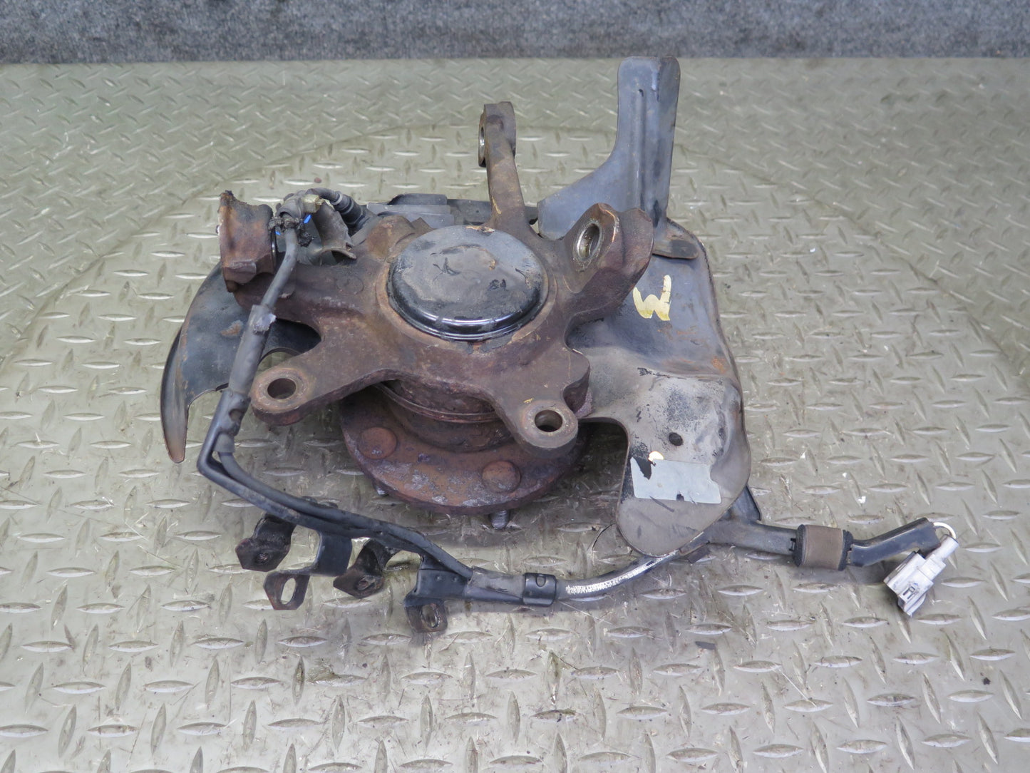 92-00 Lexus JZZ31L SC400 SC300 RWD Front Left Spindle Knuckle Wheel Hub OEM