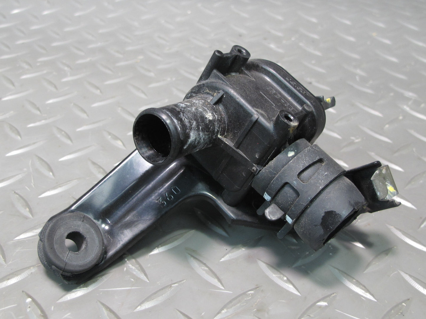 98-00 Lexus UCF20L LS400 Heater Control Water Valve OEM