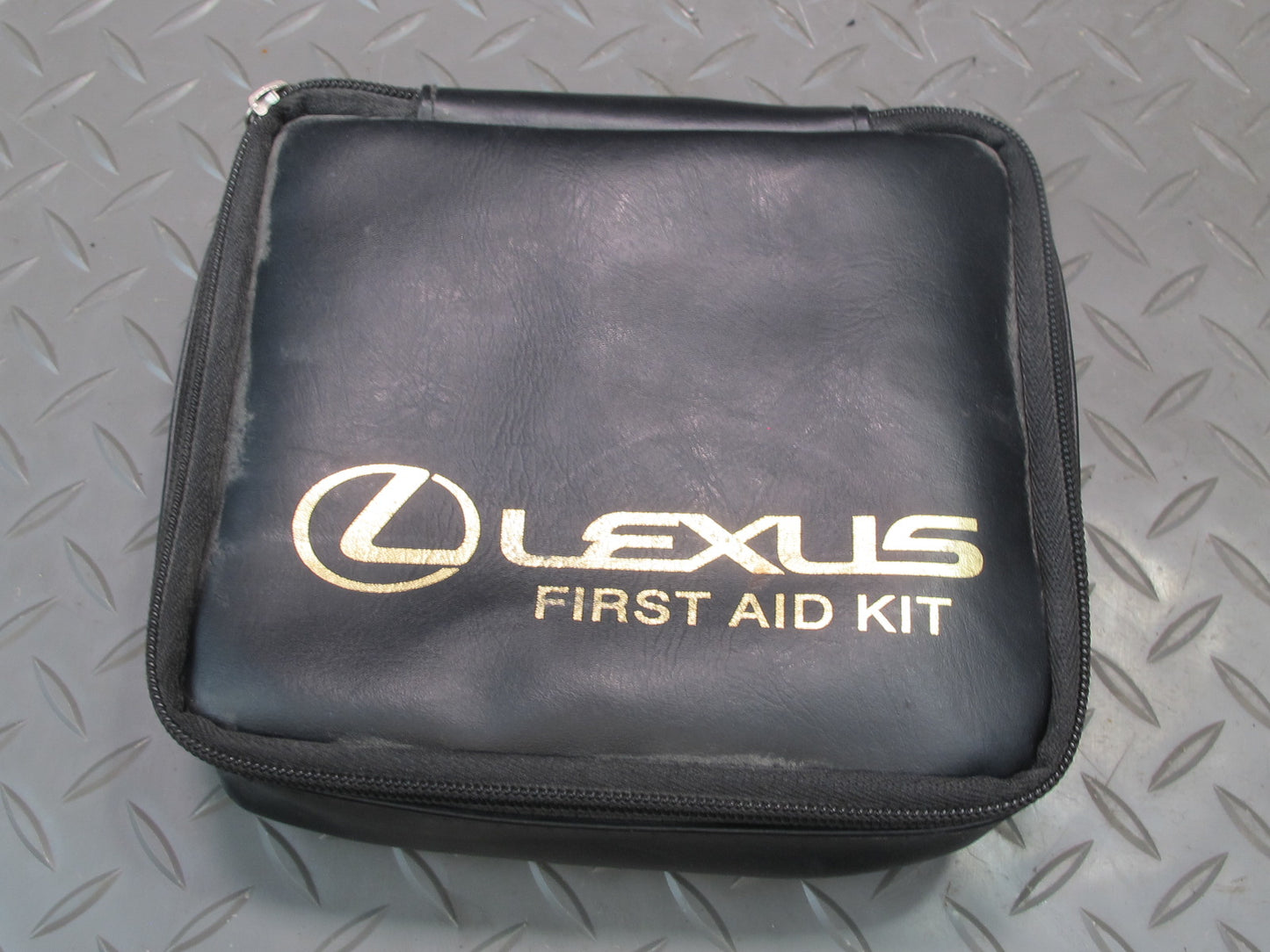 95-00 Lexus UCF20L LS400 Under Seat First AID KIT w Box 71753-50010 OEM