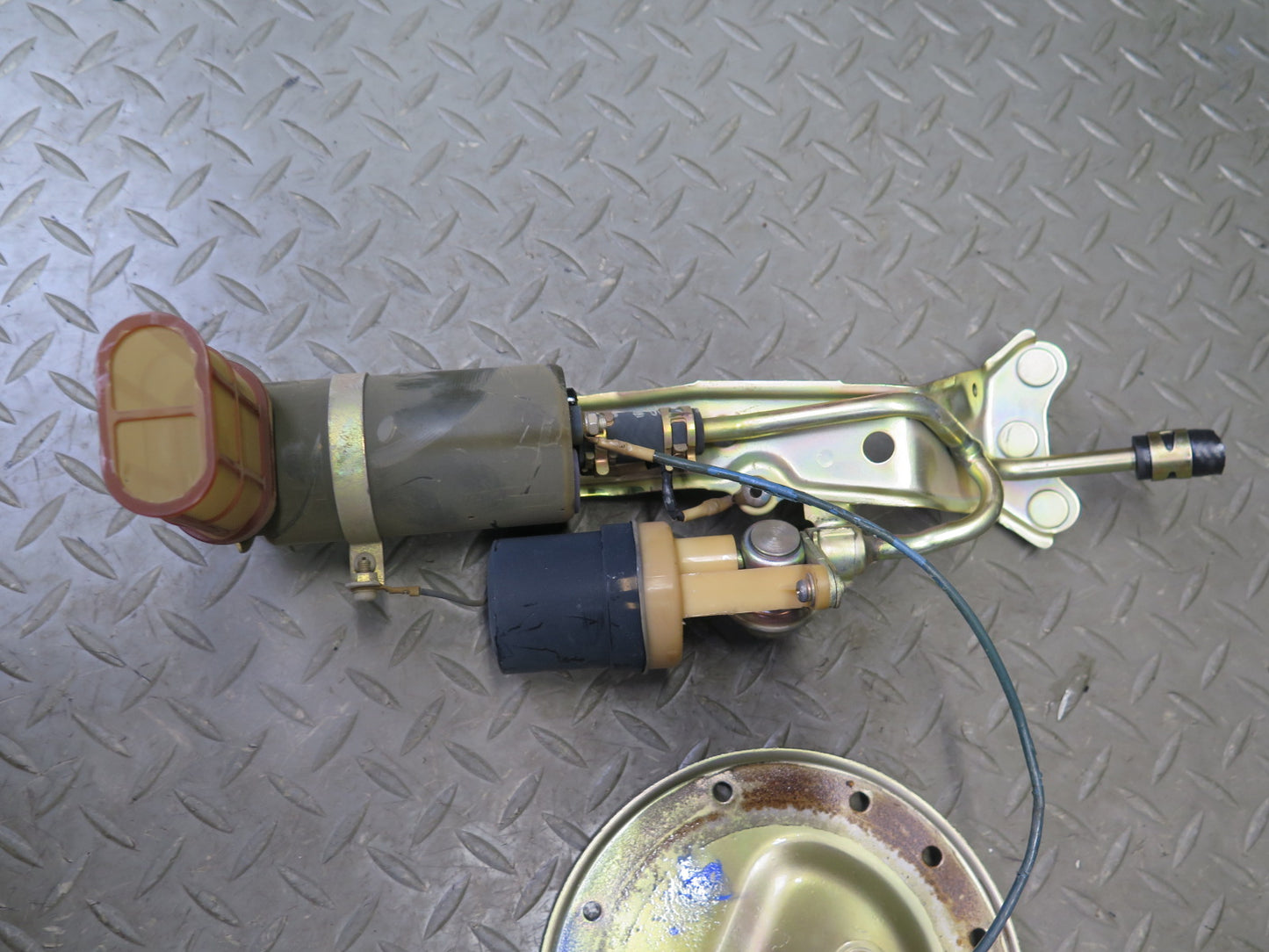 98-99 Lexus UCF20L LS400 1UZFE Set of 2 Fuel Pump Level Sensor Sending Unit OEM