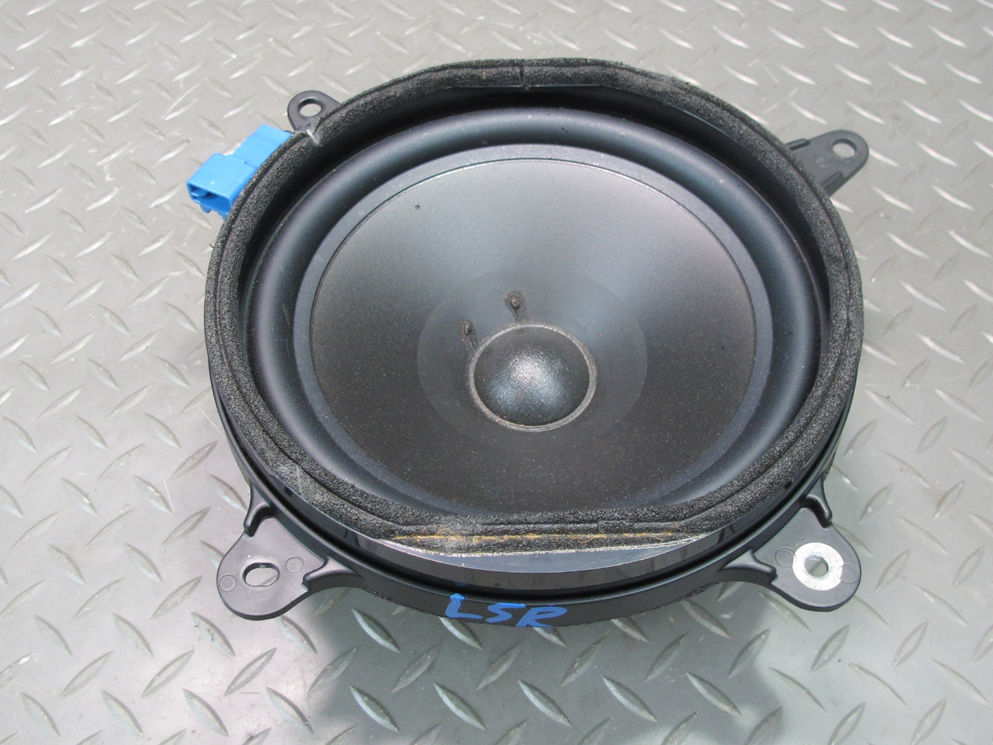 95-00 Lexus UCF20L LS400 Rear Subwoofer Speaker Nakamichi 86160-50110 OEM