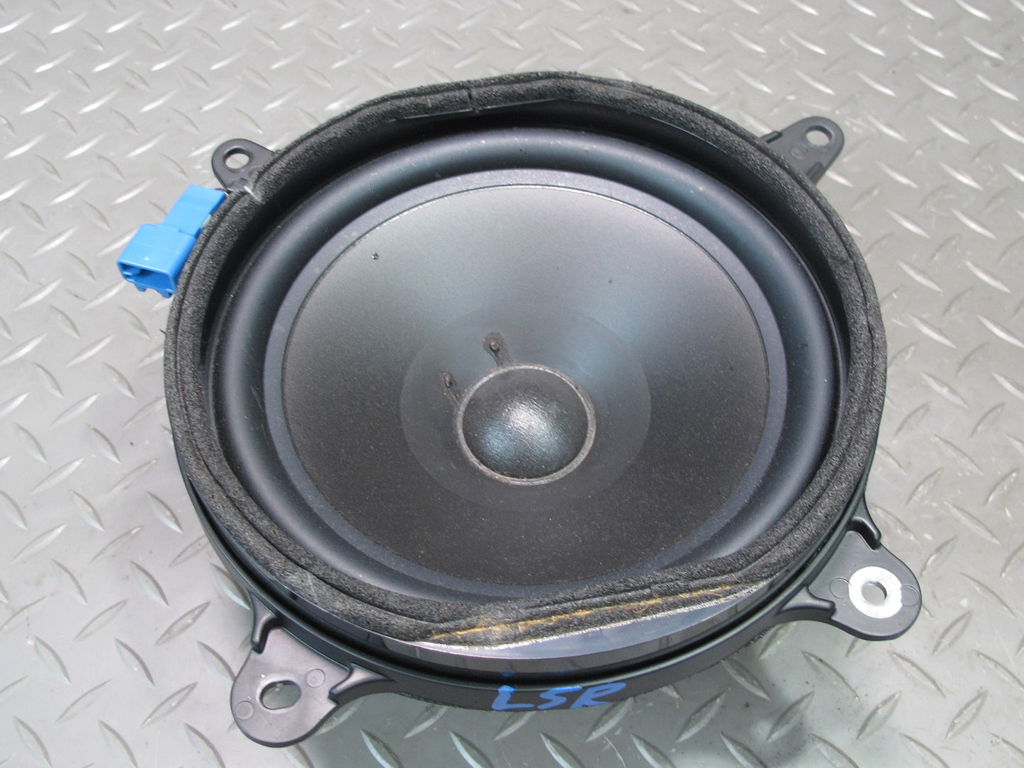 95-00 Lexus UCF20L LS400 Rear Subwoofer Speaker Nakamichi 86160-50110 OEM