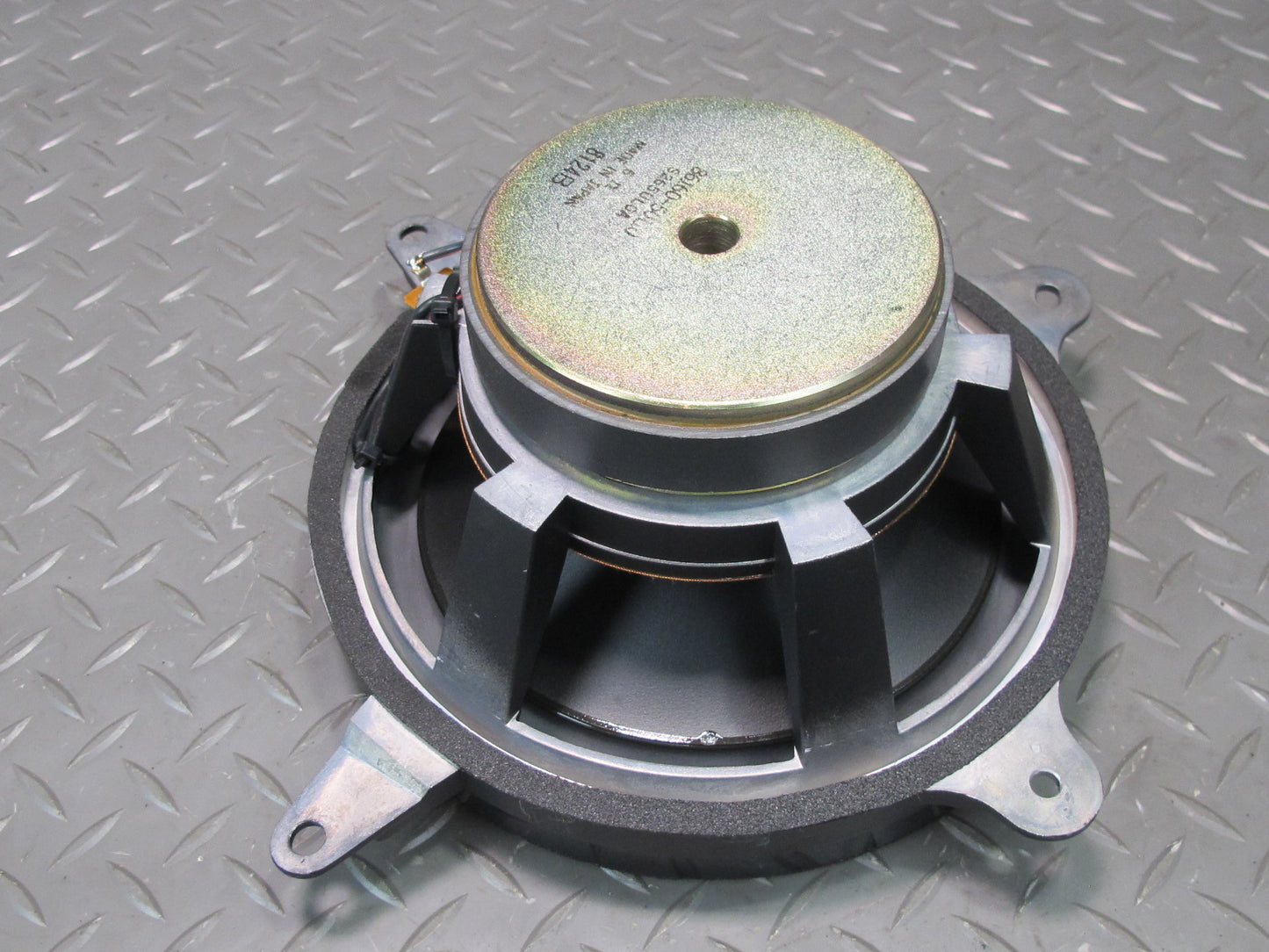 95-00 Lexus UCF20L LS400 Rear Subwoofer Speaker Nakamichi 86160-50110 OEM