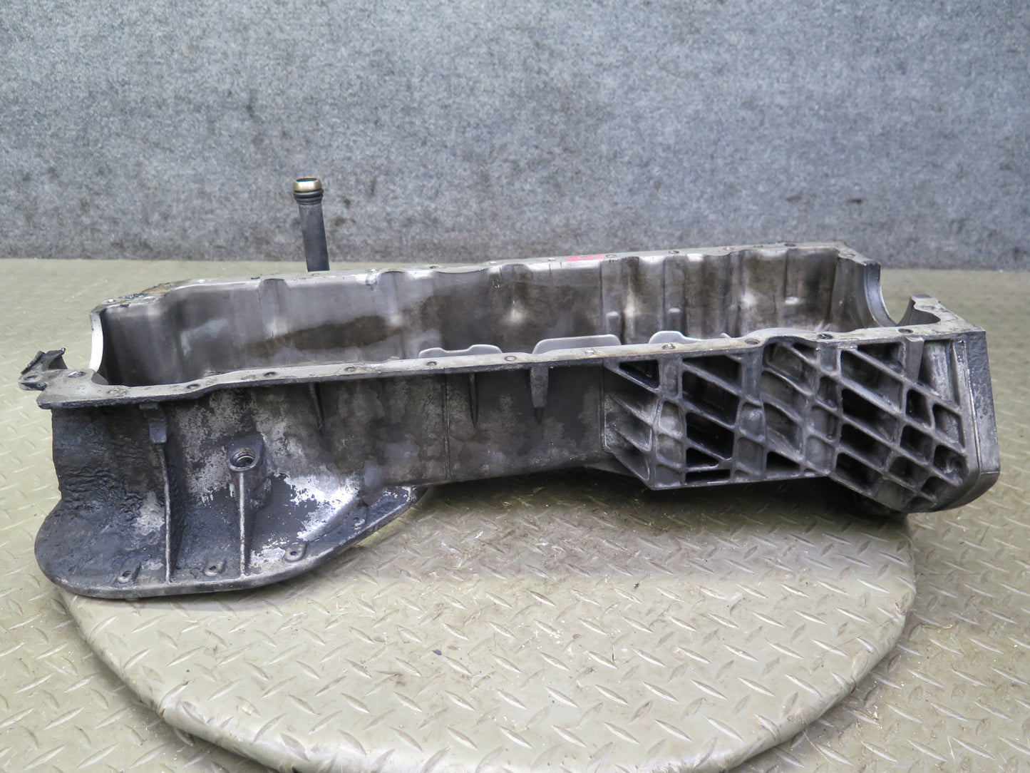 82-85 Mercedes W123 300D OM617 617.952 Diesel Engine Upper Oil Pan OEM