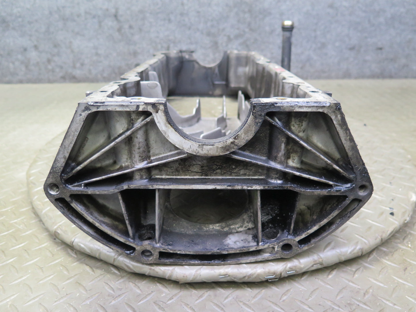 82-85 Mercedes W123 300D OM617 617.952 Diesel Engine Upper Oil Pan OEM