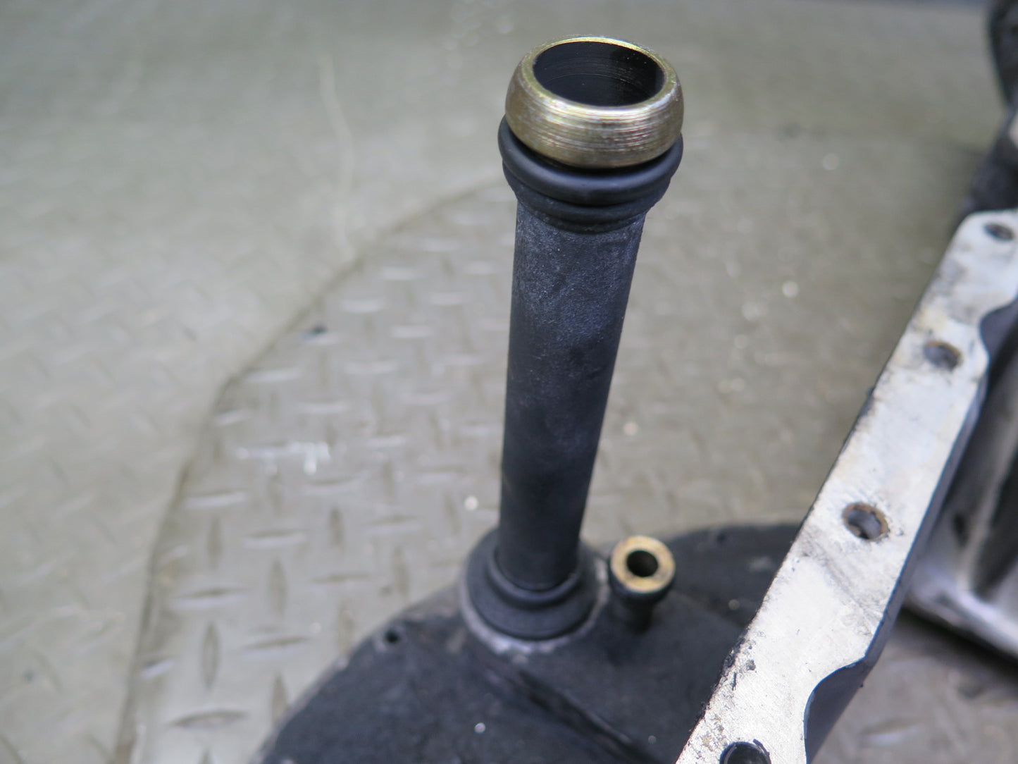 82-85 Mercedes W123 300D OM617 617.952 Diesel Engine Upper Oil Pan OEM