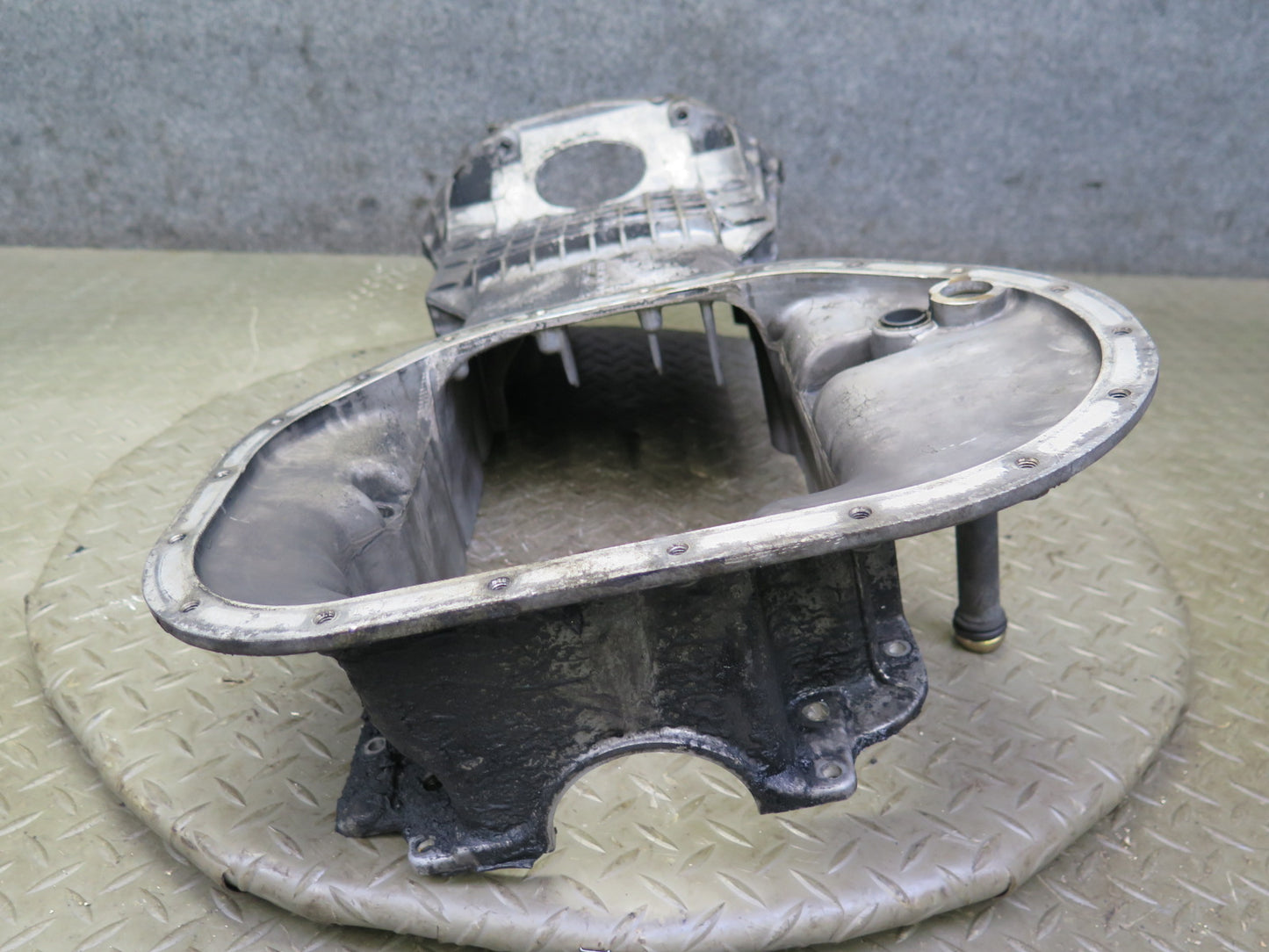 82-85 Mercedes W123 300D OM617 617.952 Diesel Engine Upper Oil Pan OEM