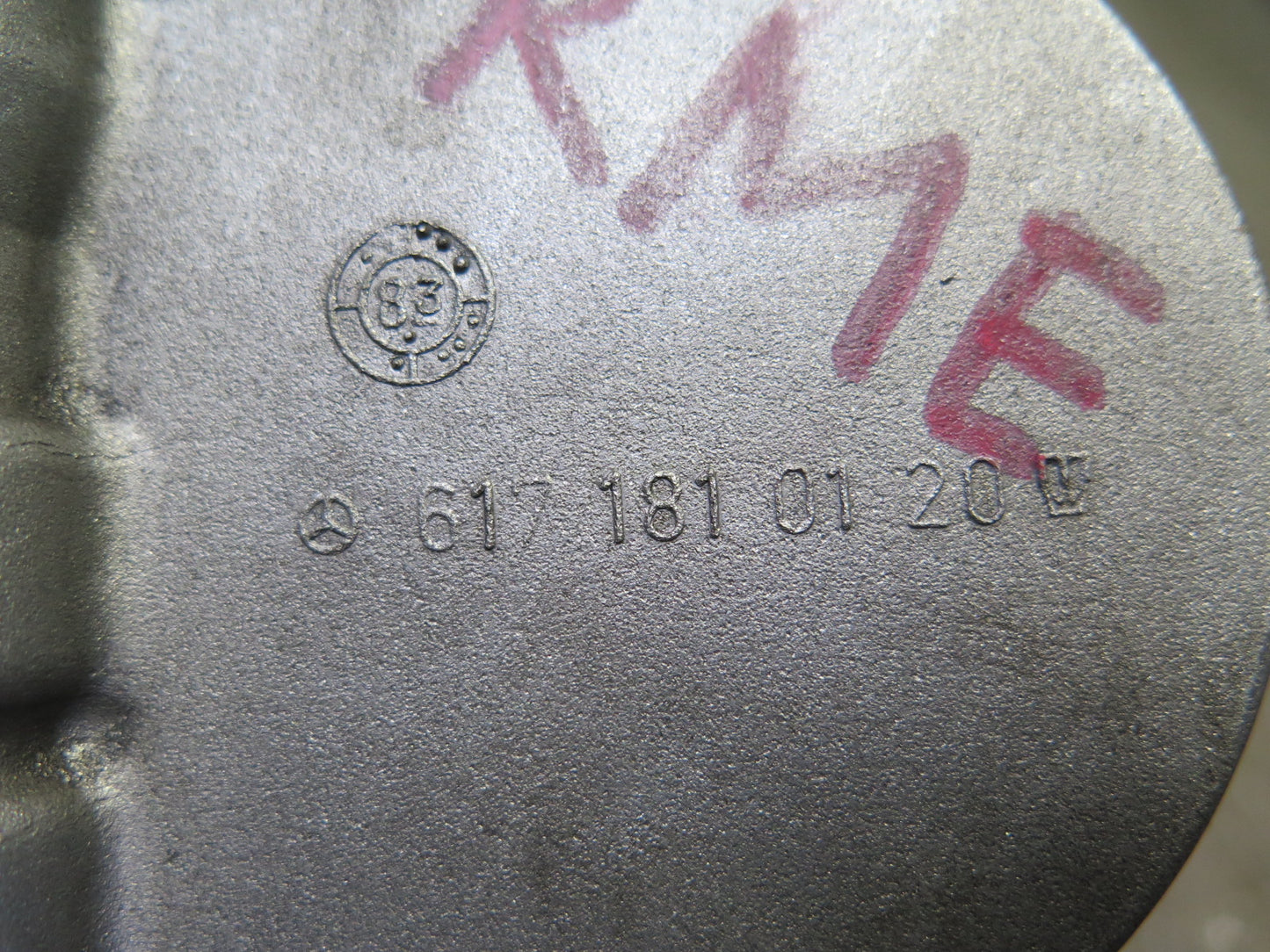 82-85 Mercedes W123 300D 617.952 Diesel Engine Motor Oil Pump 6171810101 OEM