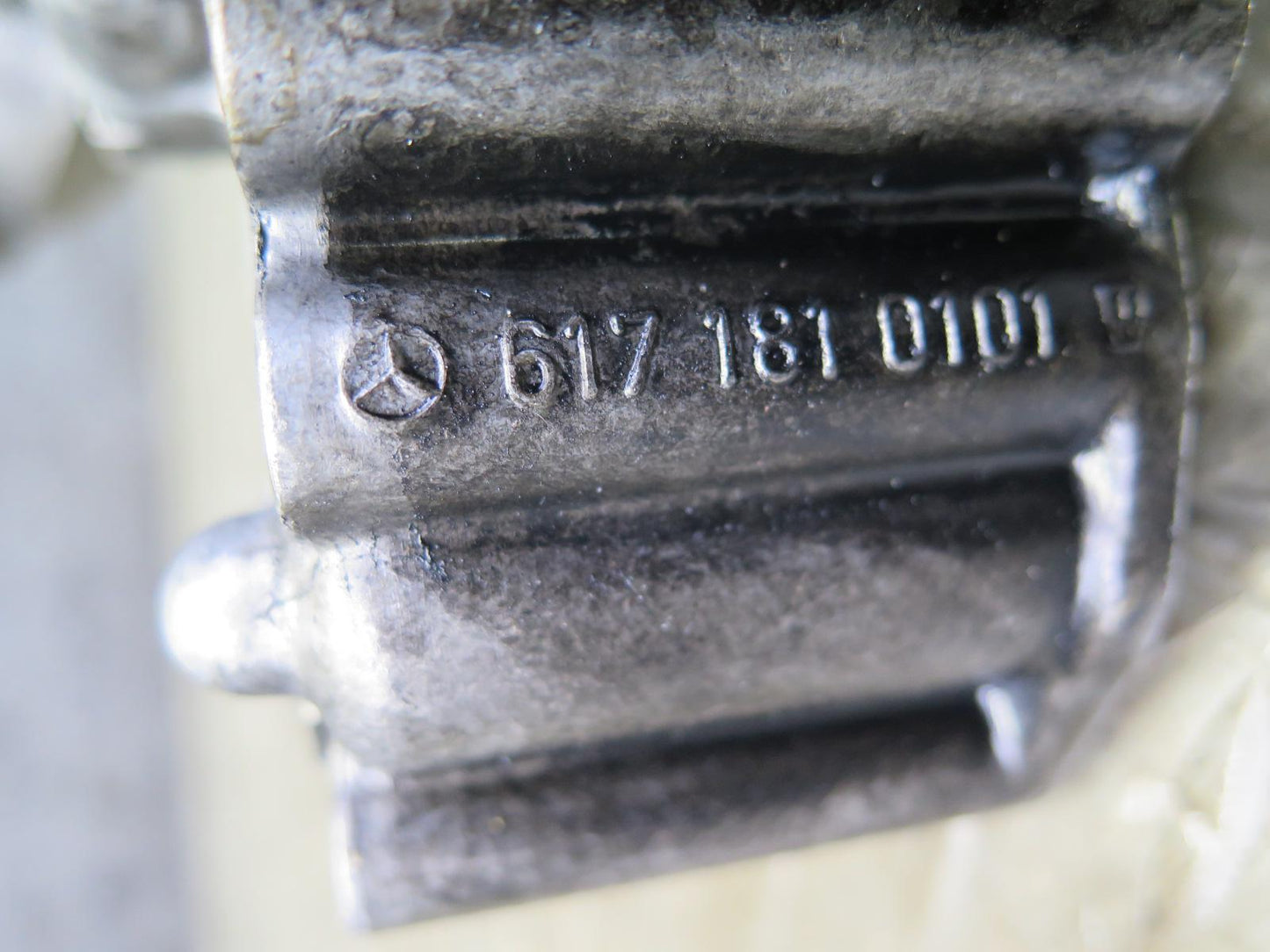 82-85 Mercedes W123 300D 617.952 Diesel Engine Motor Oil Pump 6171810101 OEM